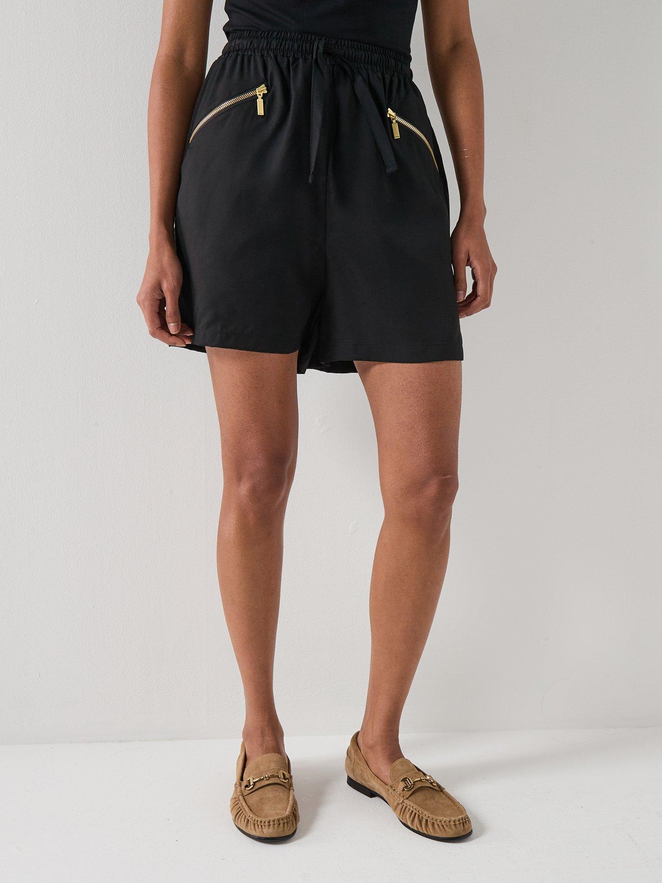 Image 4 of 6 of Barbour International Brianna Shorts - Black