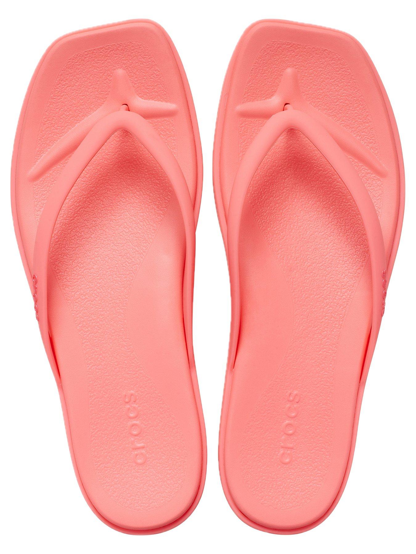 crocs-miami-flip-flop-guavaoutfit
