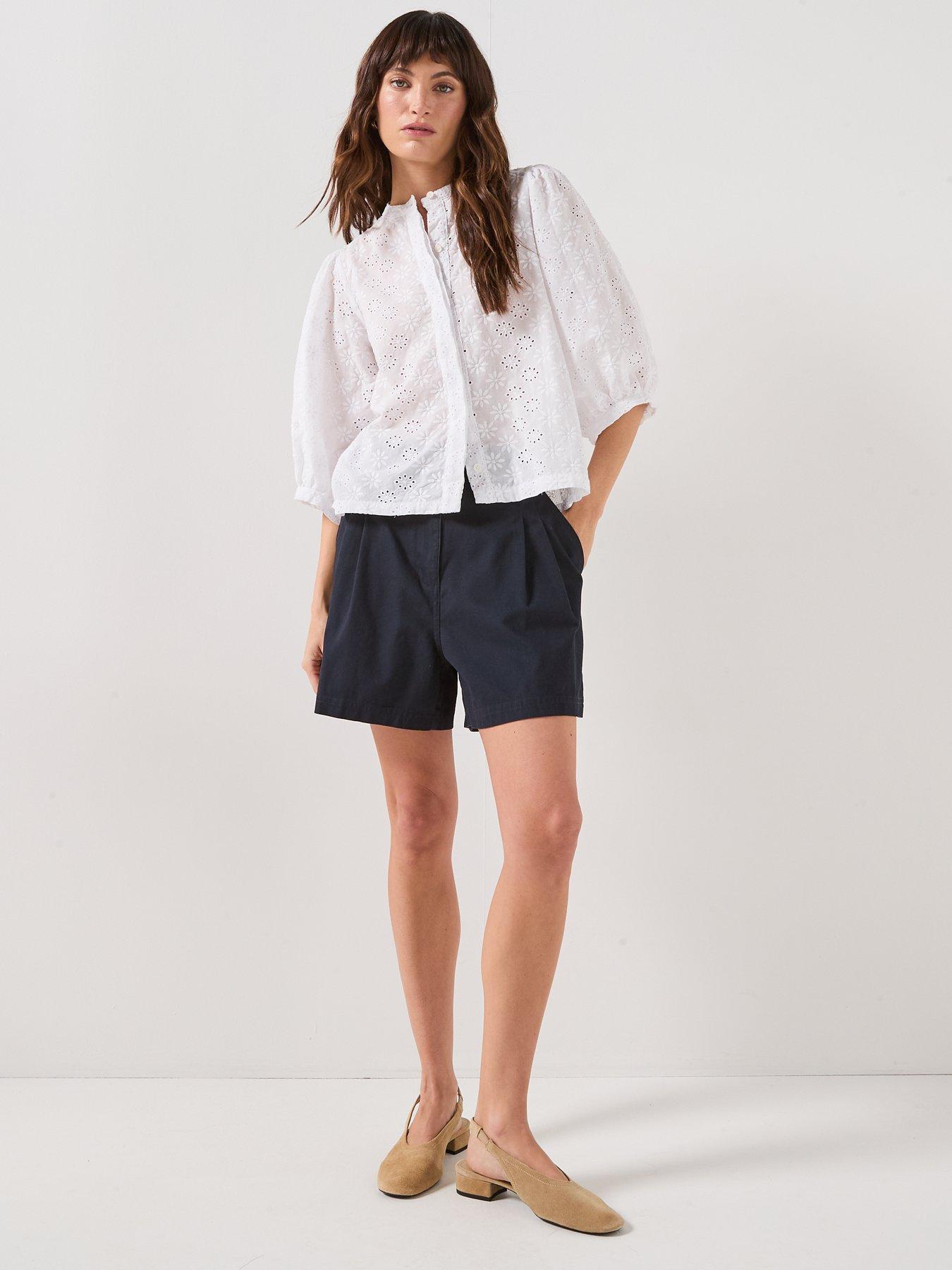 Image 3 of 5 of Barbour Fern Shorts - Navy