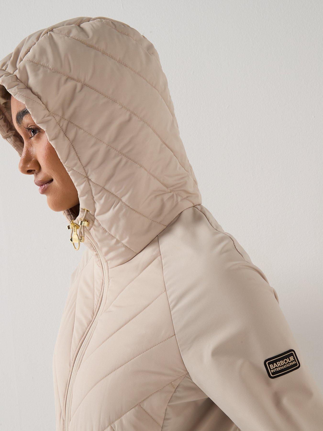 barbour-international-bintl-dakota-quilted-jacket-beigeoutfit