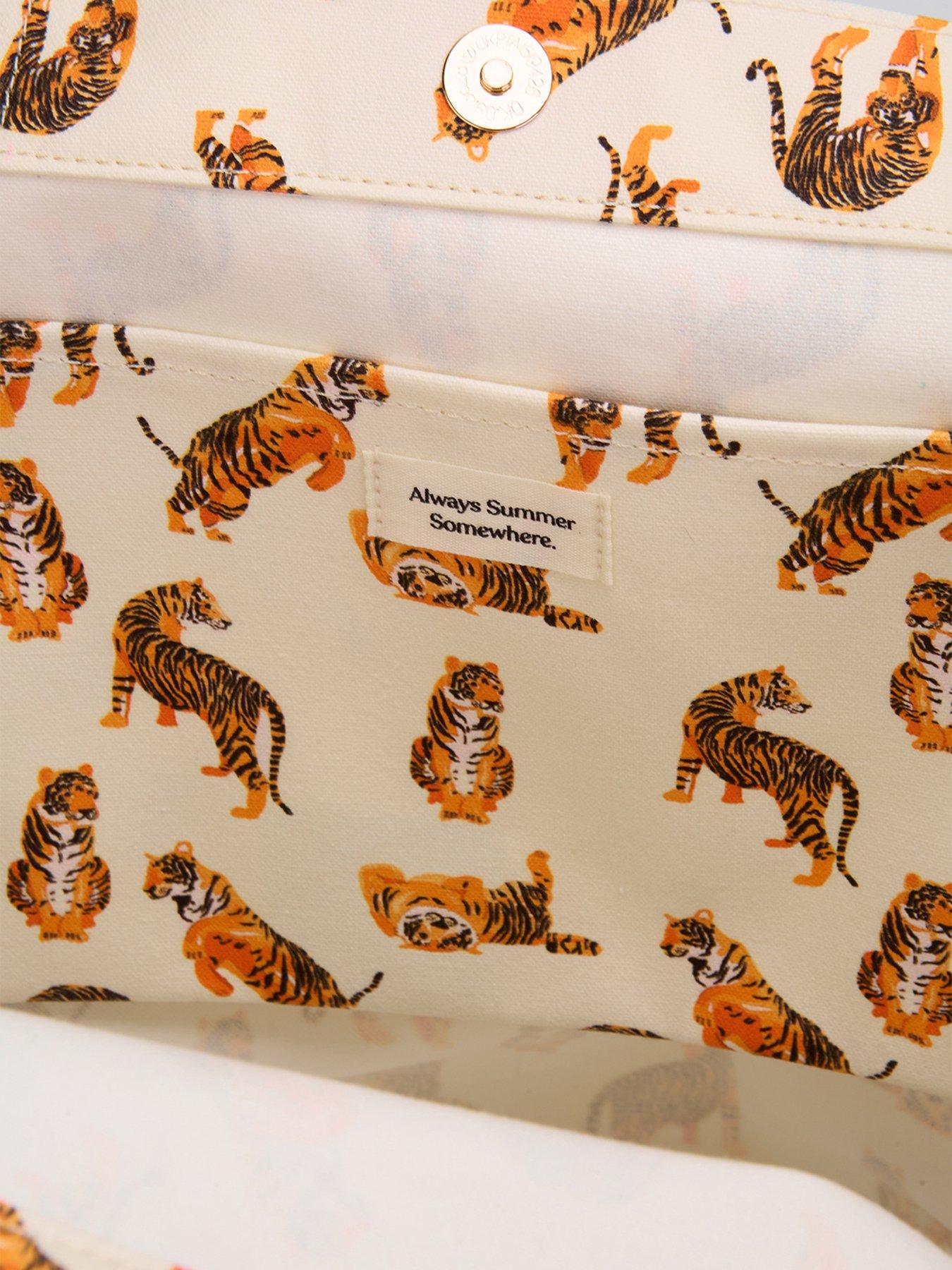fenella-smith-bella-tote-tiger-leapoutfit