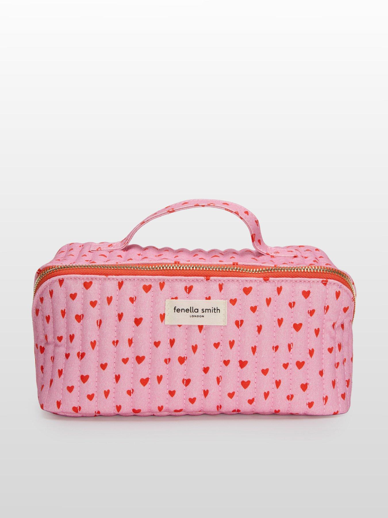 fenella-smith-ella-flat-lay-case-fenella-lovefront