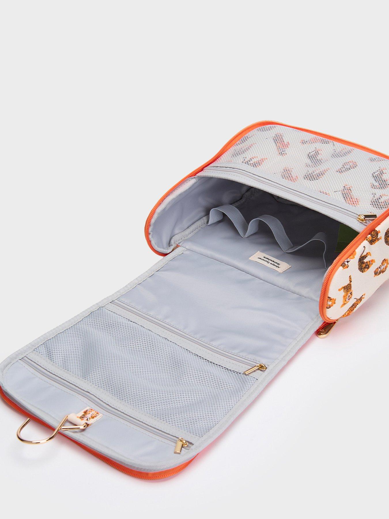 fenella-smith-lyla-travel-organiser-tiger-leapoutfit