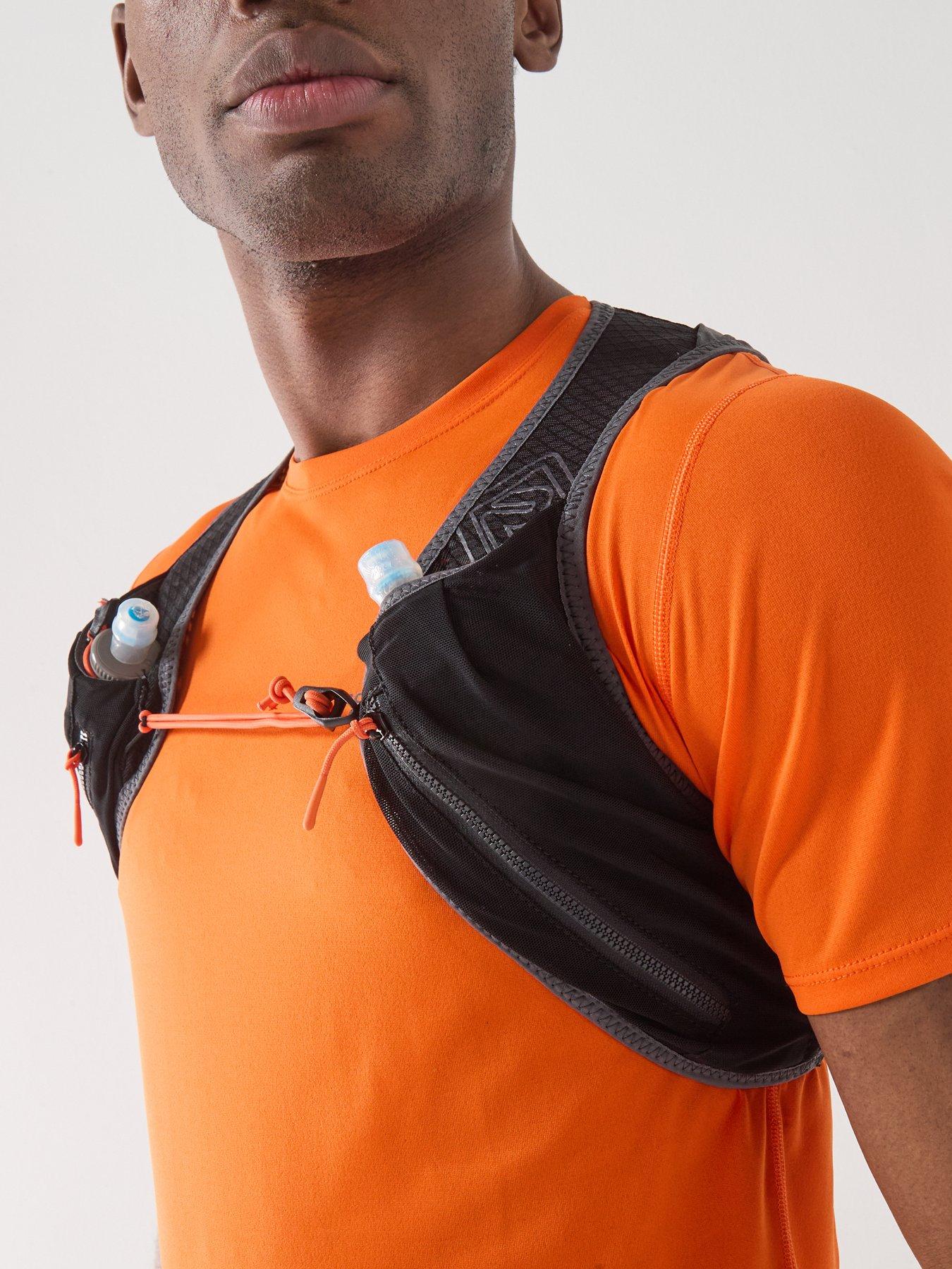 ronhill-unisex-running-hydration-vest-2l-blackoutfit