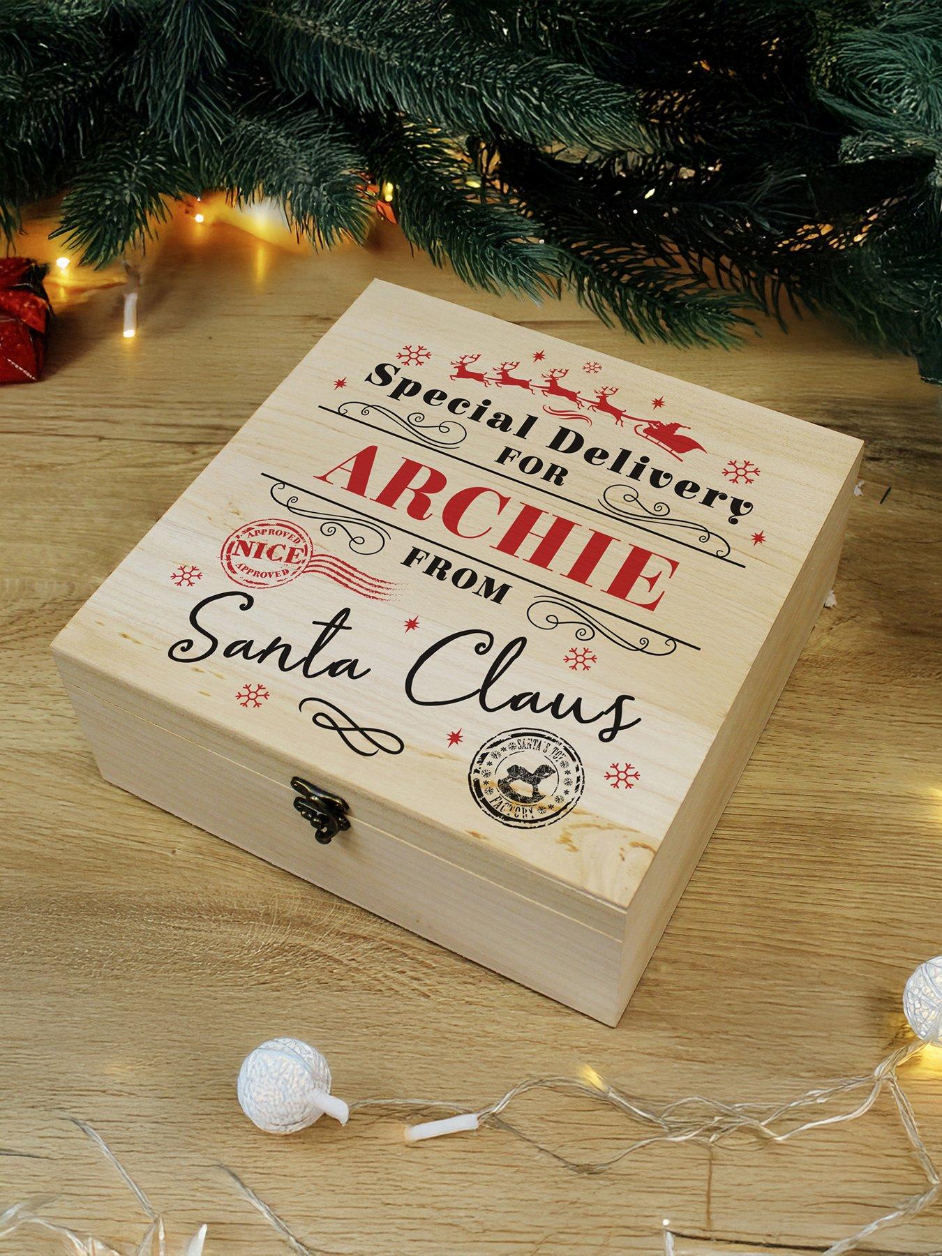 the-personalised-memento-company-personalised-special-delivery-christmas-eve-boxoutfit