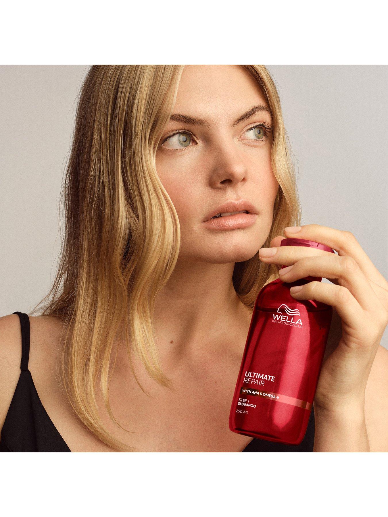 Image 5 of 6 of Wella Professionals Ultimate Repair Shampoo for All Types of Hair Damage 250ml