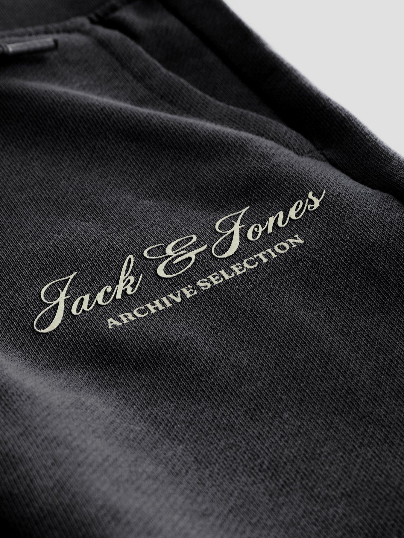 Image 4 of 4 of Jack & Jones Mini Younger Boys Gordon Archive Sweat Shorts - Black