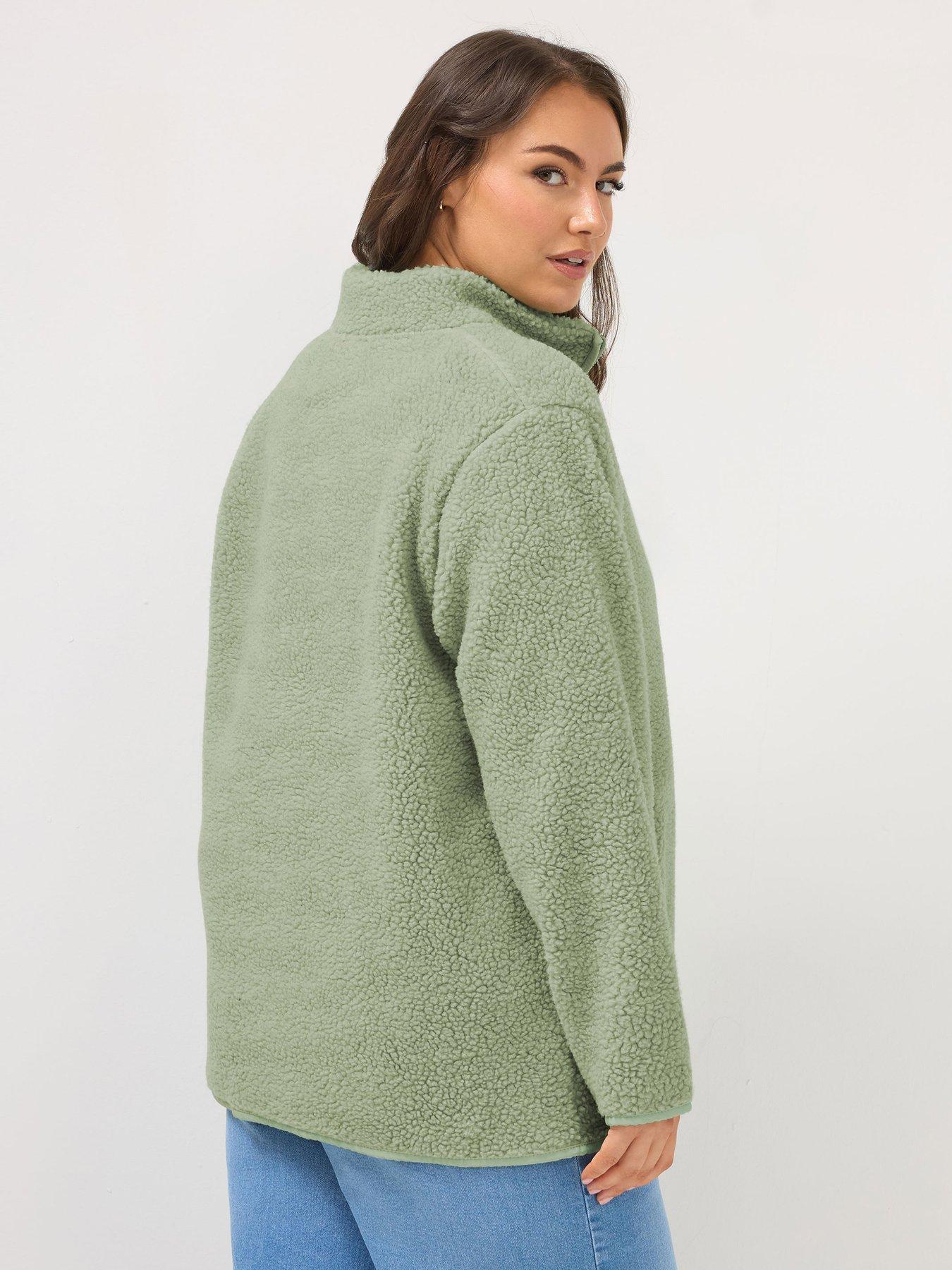 yours-curve-borg-pocket-fleece-greenstillFront