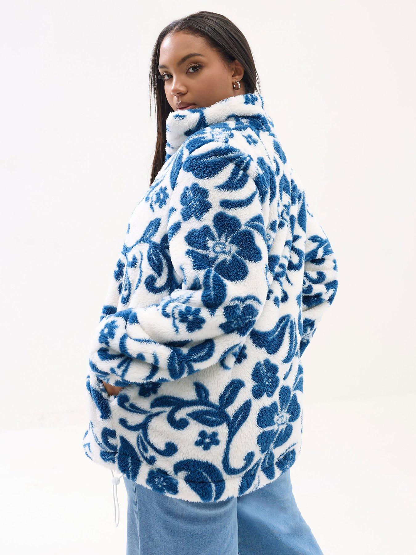 Image 2 of 4 of Yours Curve Floral Sherpa Borg Fleece - Blue