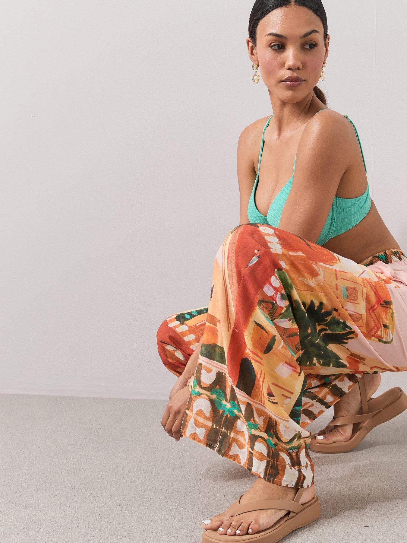 Image 5 of 7 of The Very Collection Printed Beach Trousers - Multi