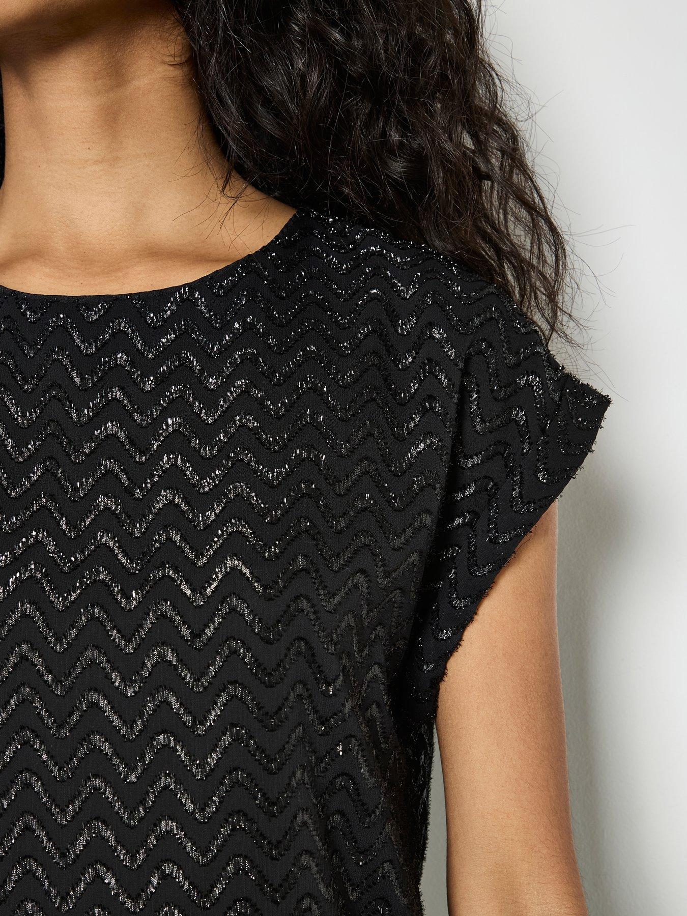 apricot-apricot-jacquard-grown-on-t-shirtoutfit