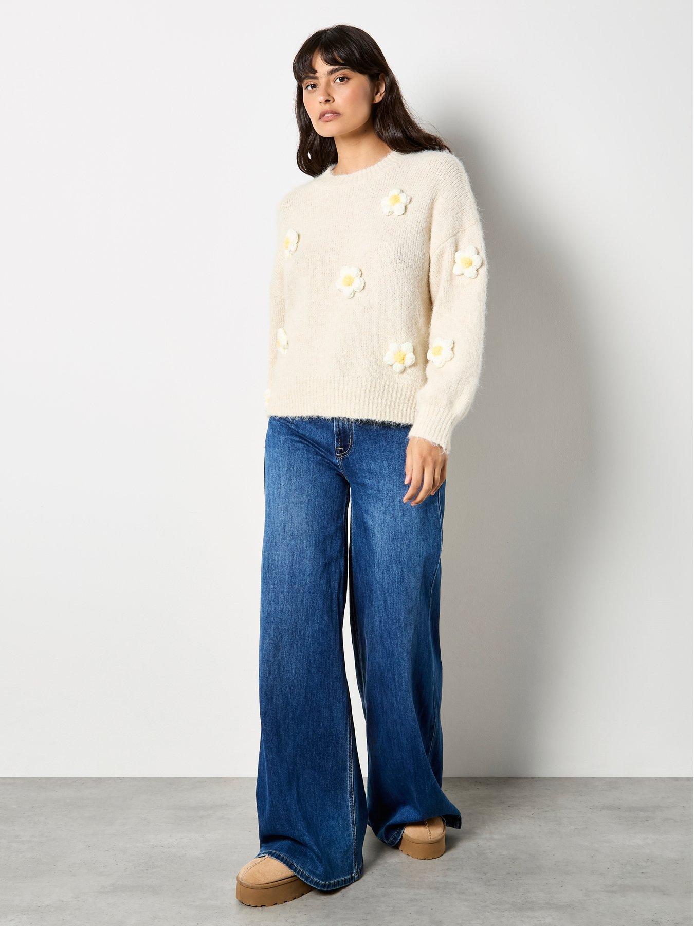 apricot-apricot-3d-daisy-oversized-jumperback