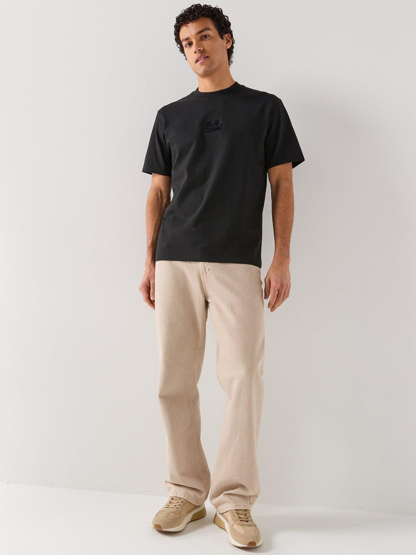Image 3 of 4 of HUGO Dumeon Tortoiseshell Patch Logo Relaxed Fit T-Shirt - Black