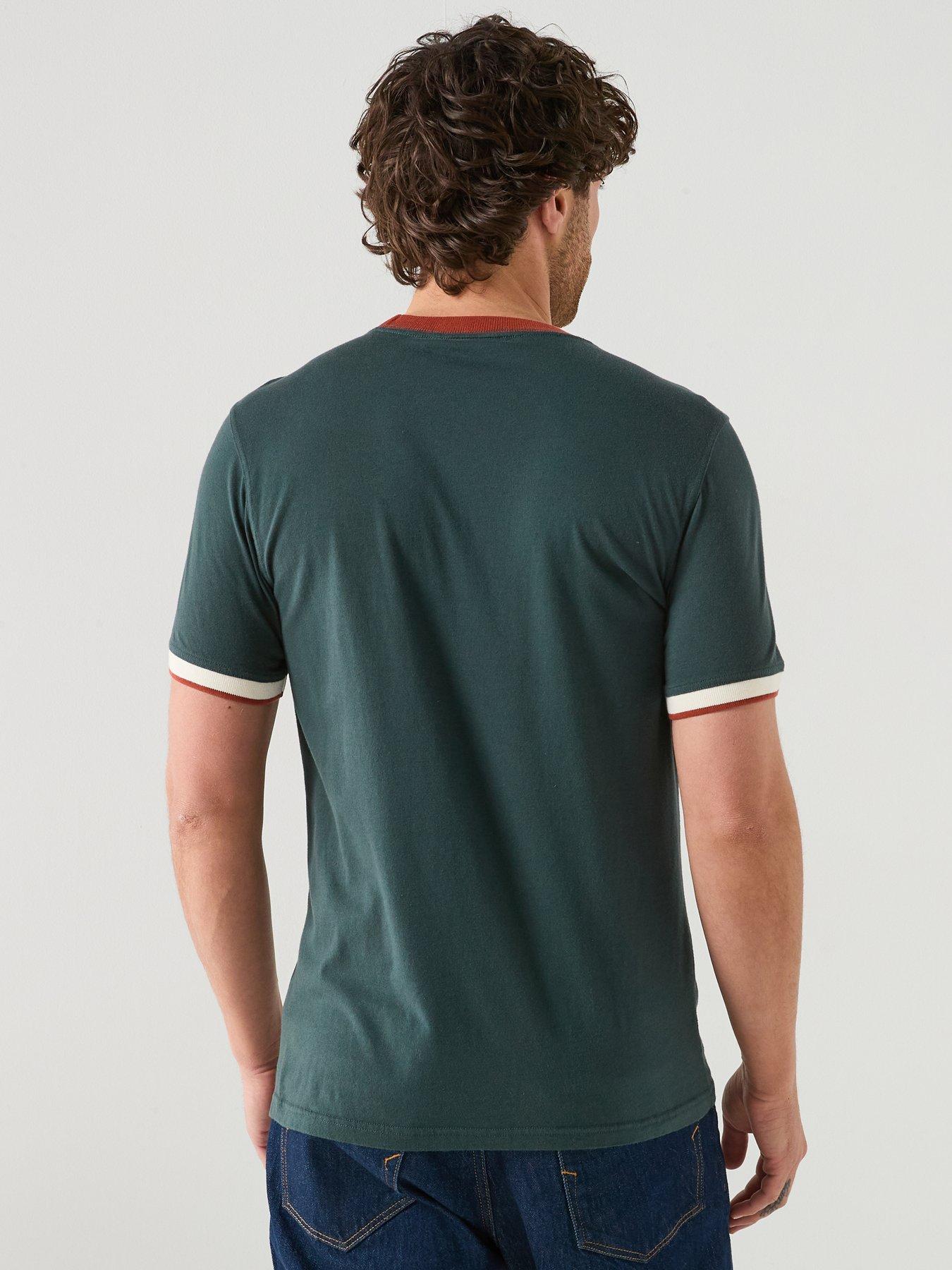 barbour-international-howall-t-shirt-dark-greenstillFront