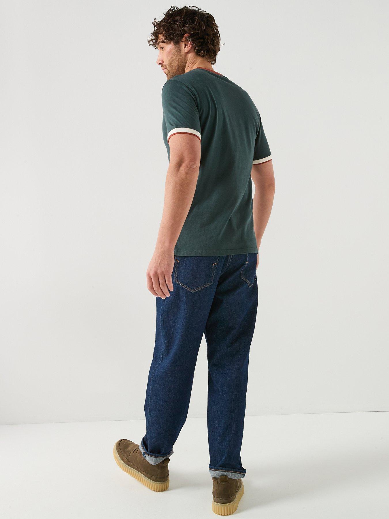 barbour-international-howall-t-shirt-dark-greendetail