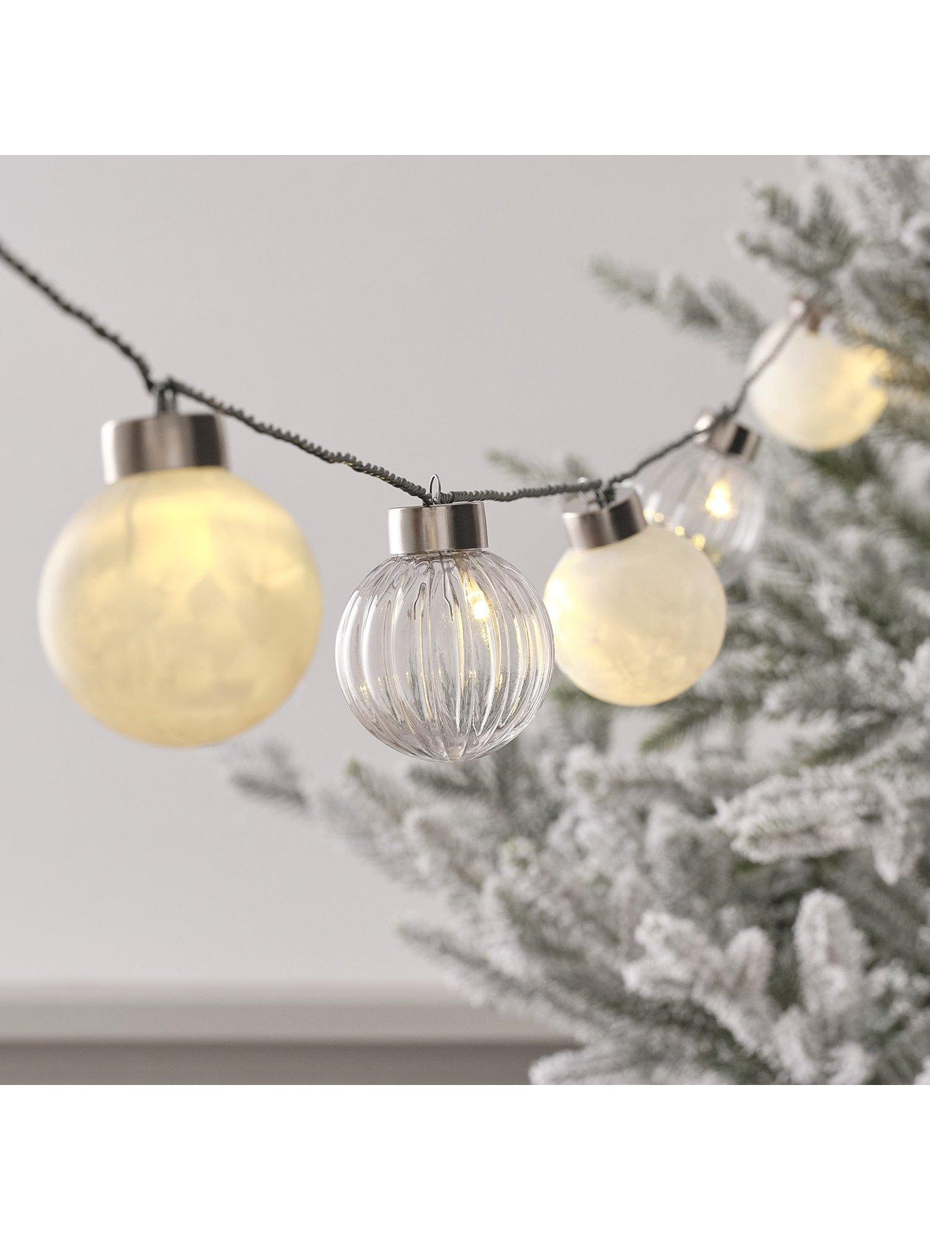 lights4fun-84m-warm-white-bauble-led-garlandoutfit