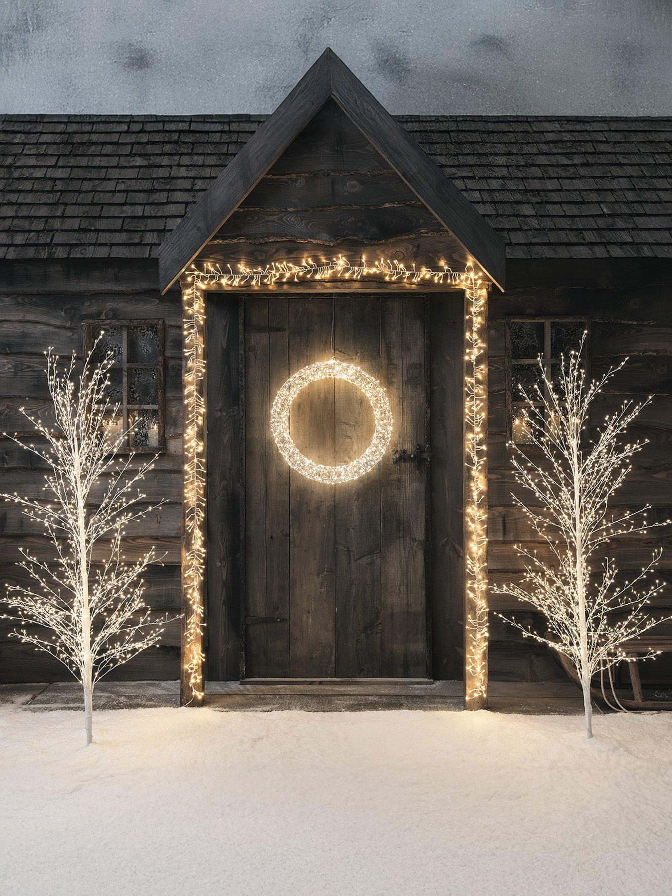 lights4fun-naked-wire-wreath