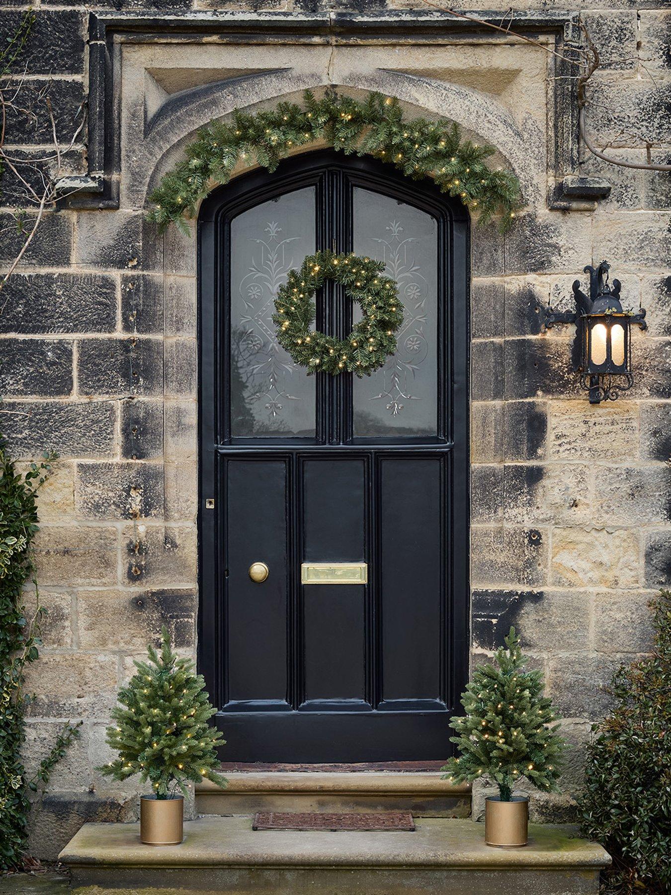 lights4fun-pre-lit-led-outdoor-porch-bundle
