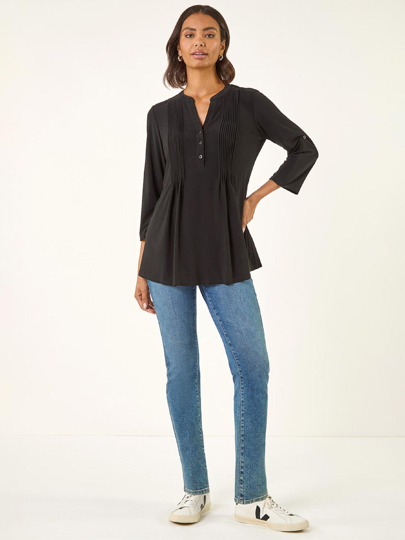 roman-pintuck-button-stretch-top-blackback