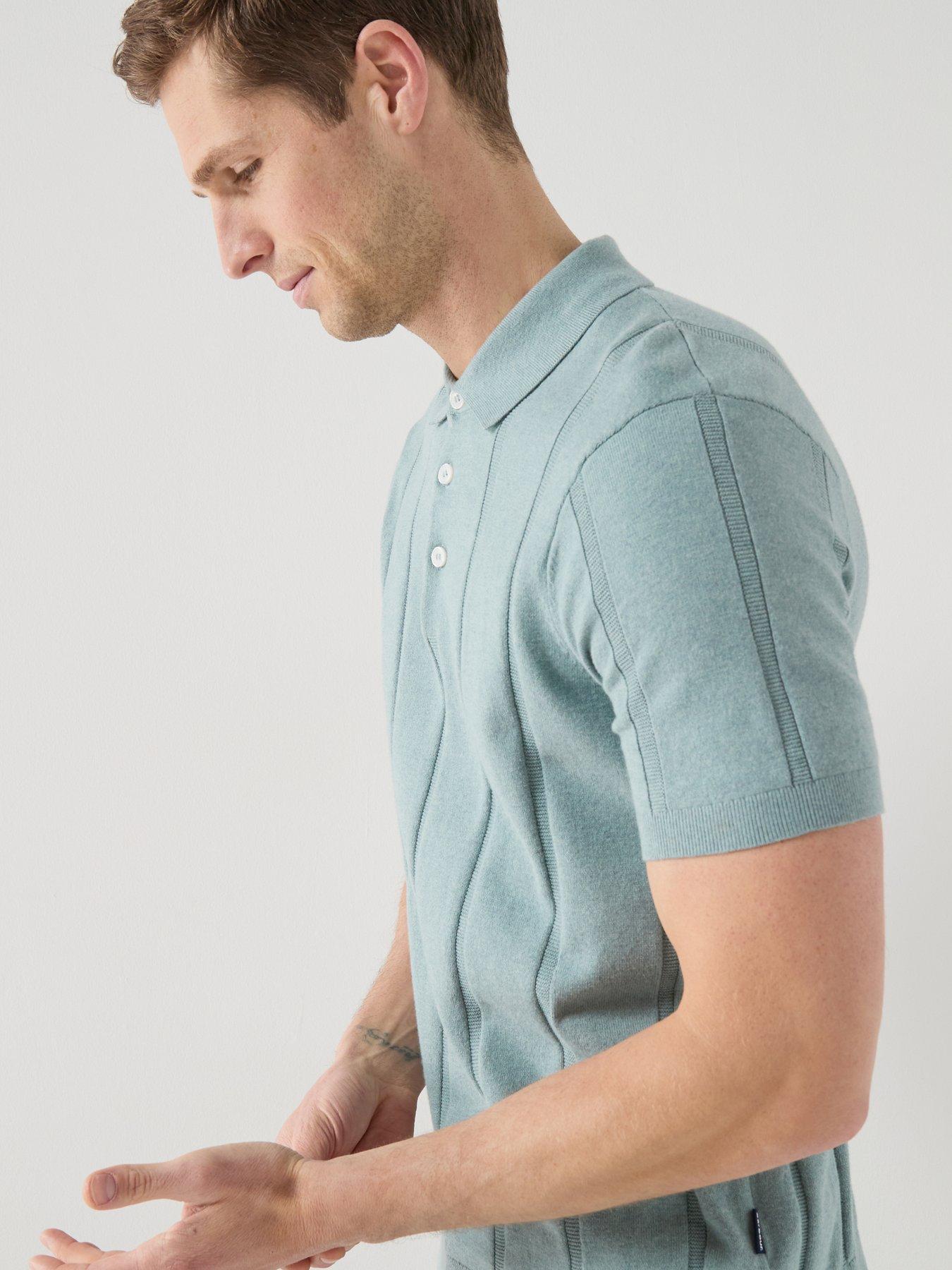 barbour-wellburn-knitted-polo-shirt-light-blueoutfit