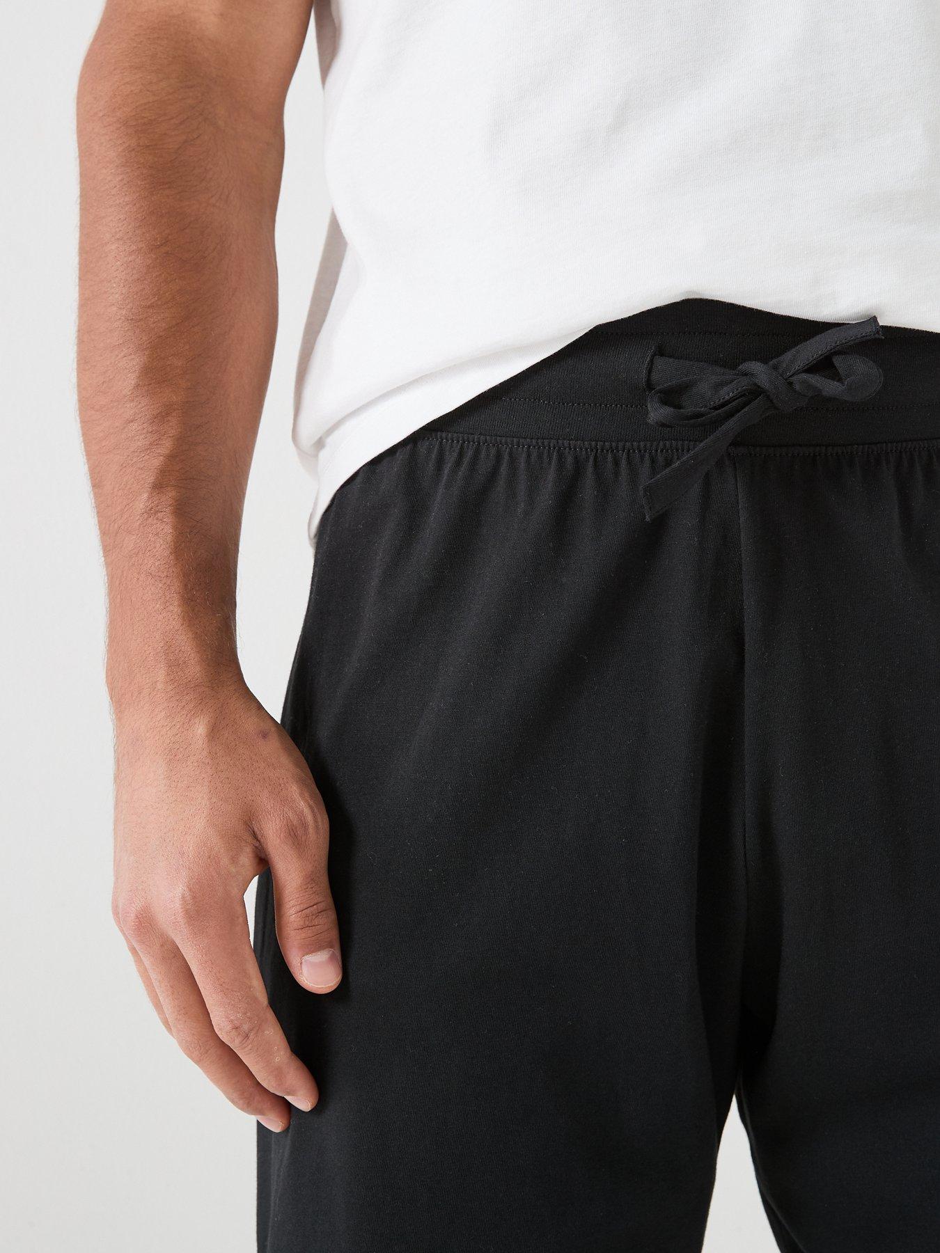 hugo-spray-logo-loungewear-shorts-blackdetail