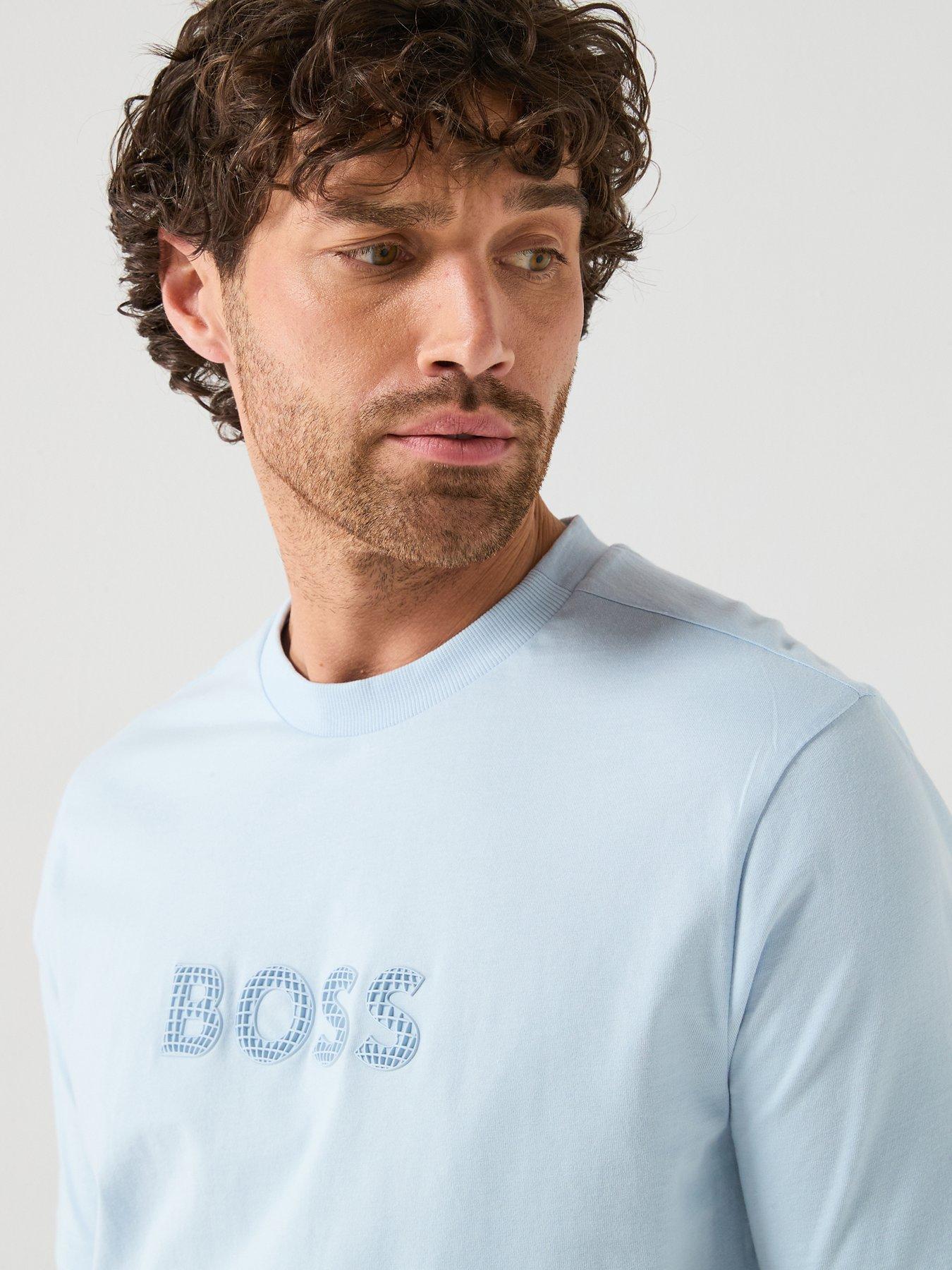 boss-rubber-logo-t-shirt-light-blueoutfit