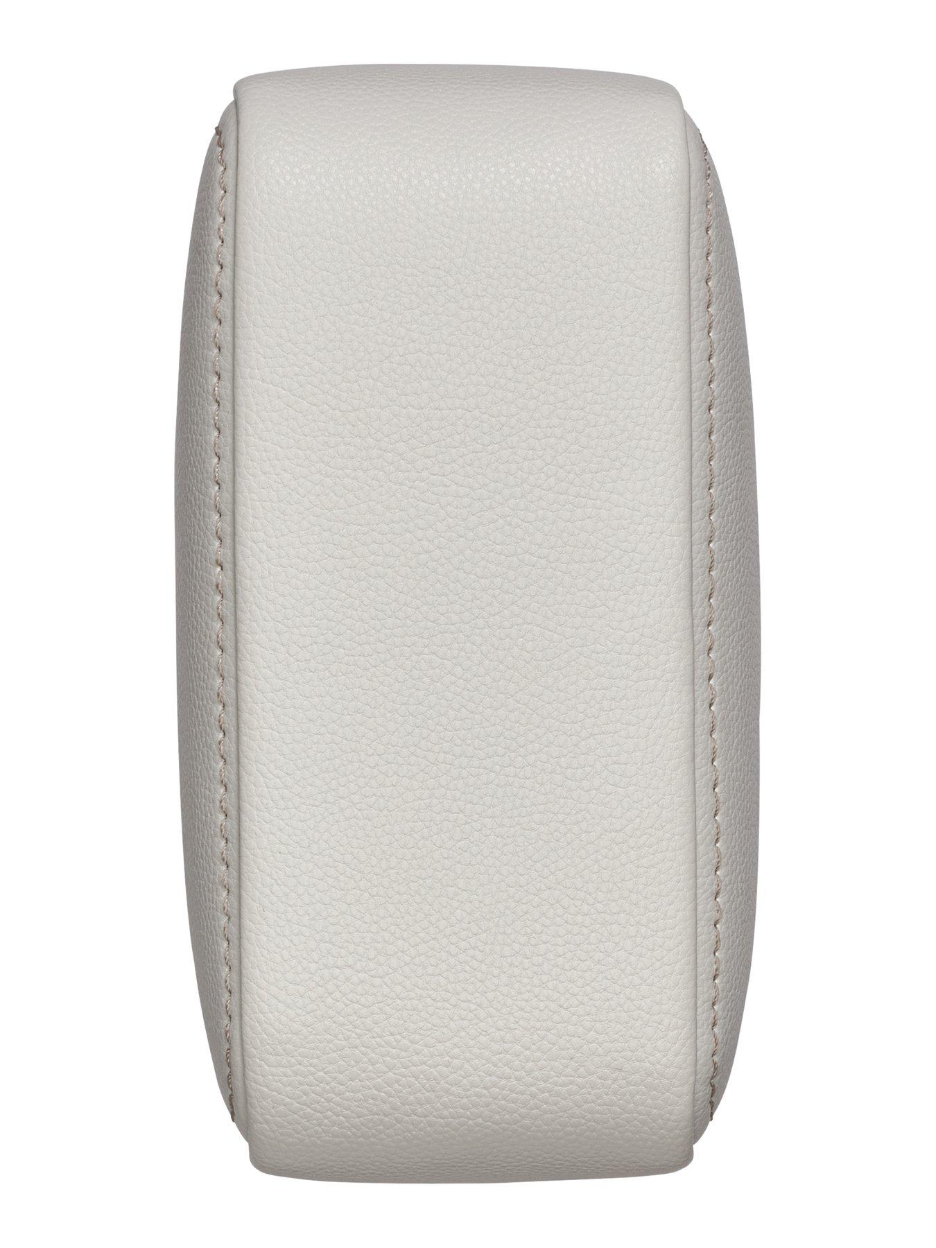 dkny-nessa-camera-bag-whiteoutfit