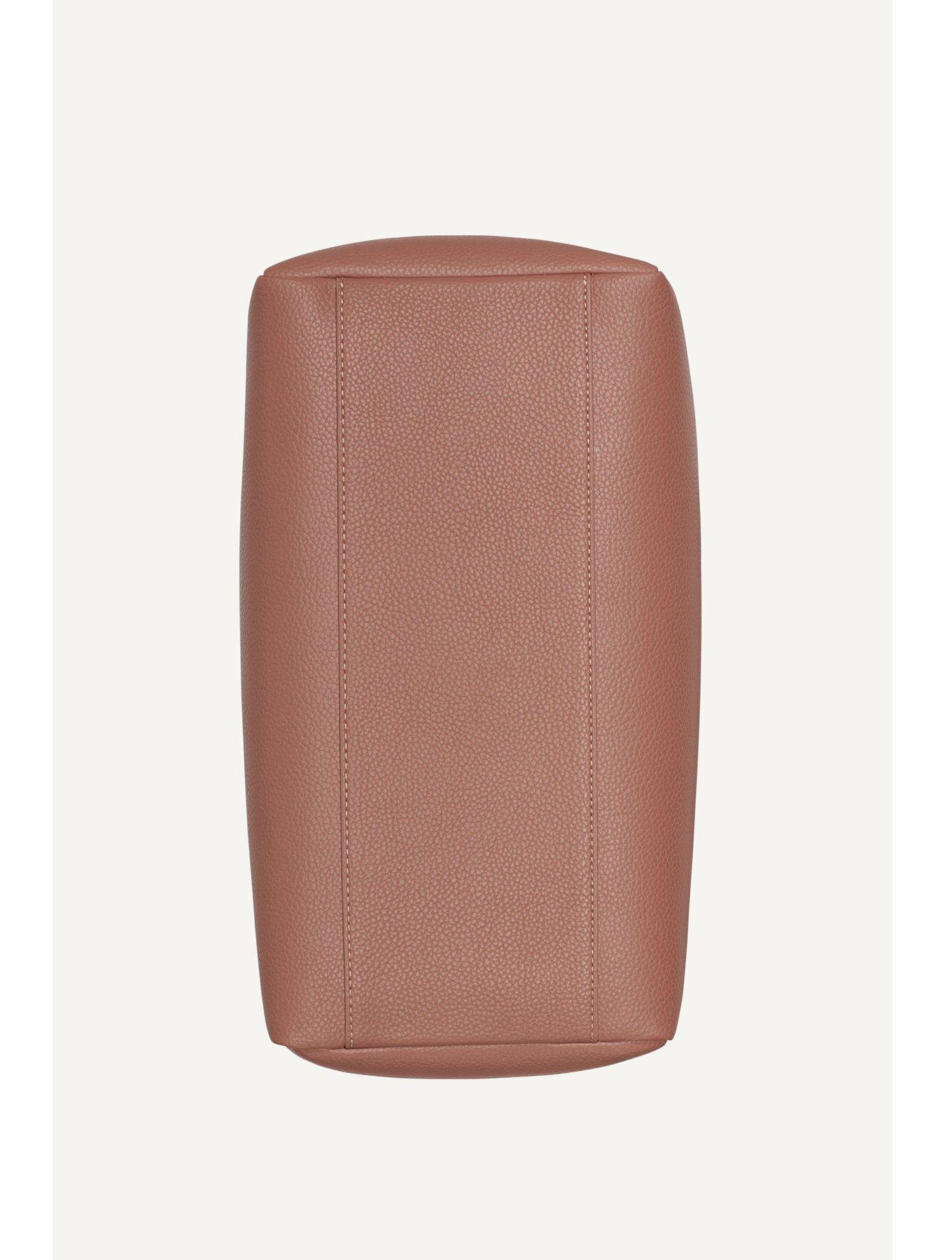 dkny-willa-tote-brownoutfit