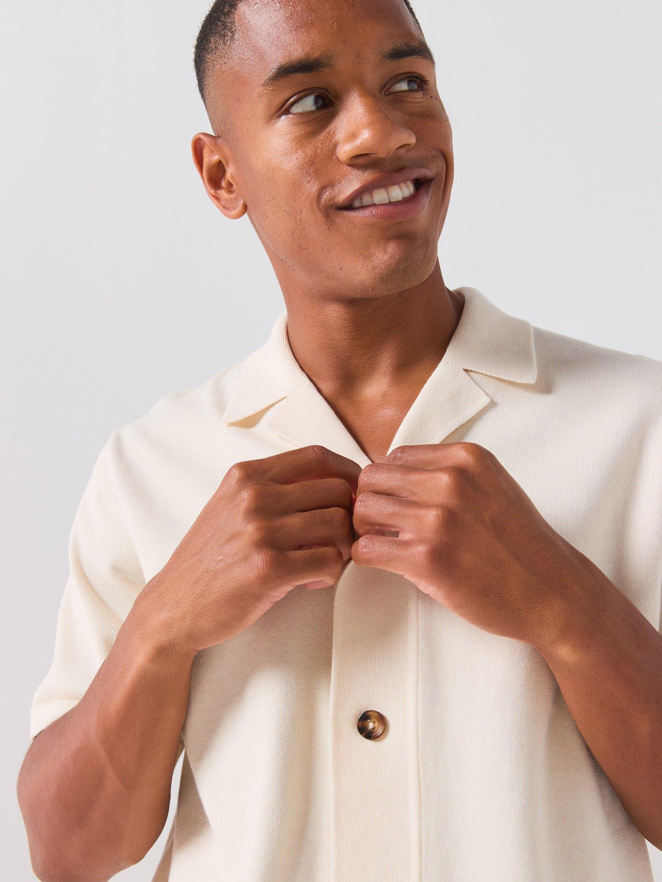Image 5 of 6 of Les Deux Emmett Globe Knitted Short Sleeve Shirt - Off White