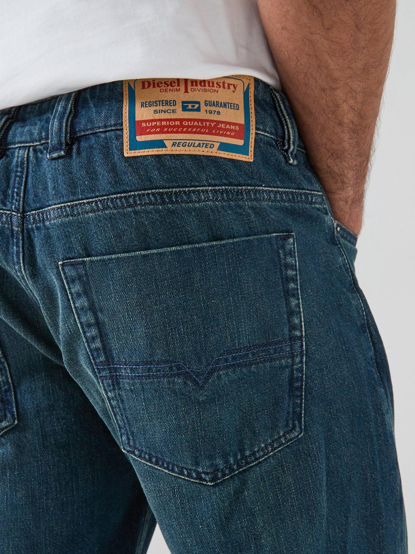 diesel-d-eeper-relaxed-straight-fit-jeans-dark-blueoutfit