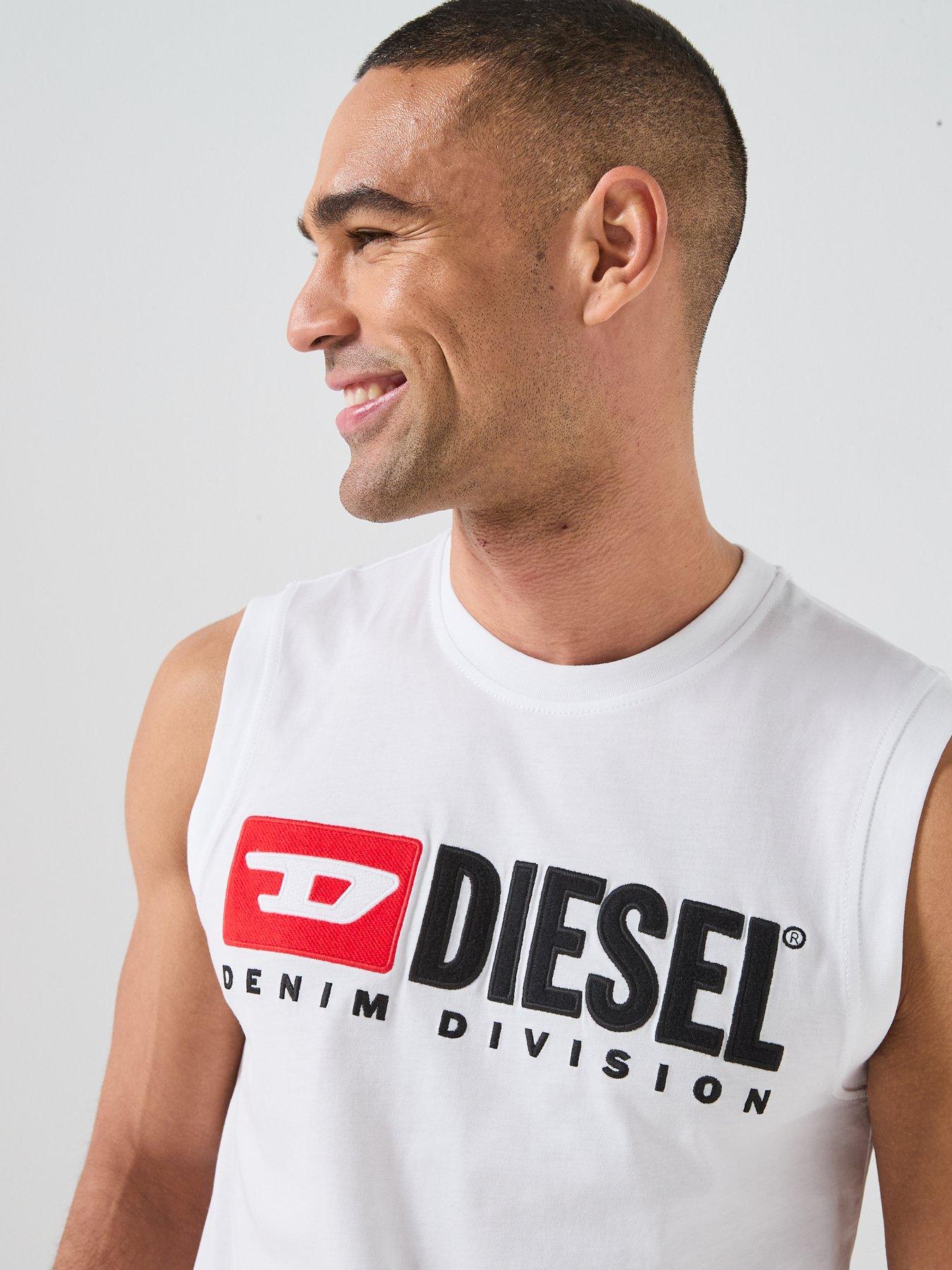 diesel-logo-vest-whiteoutfit