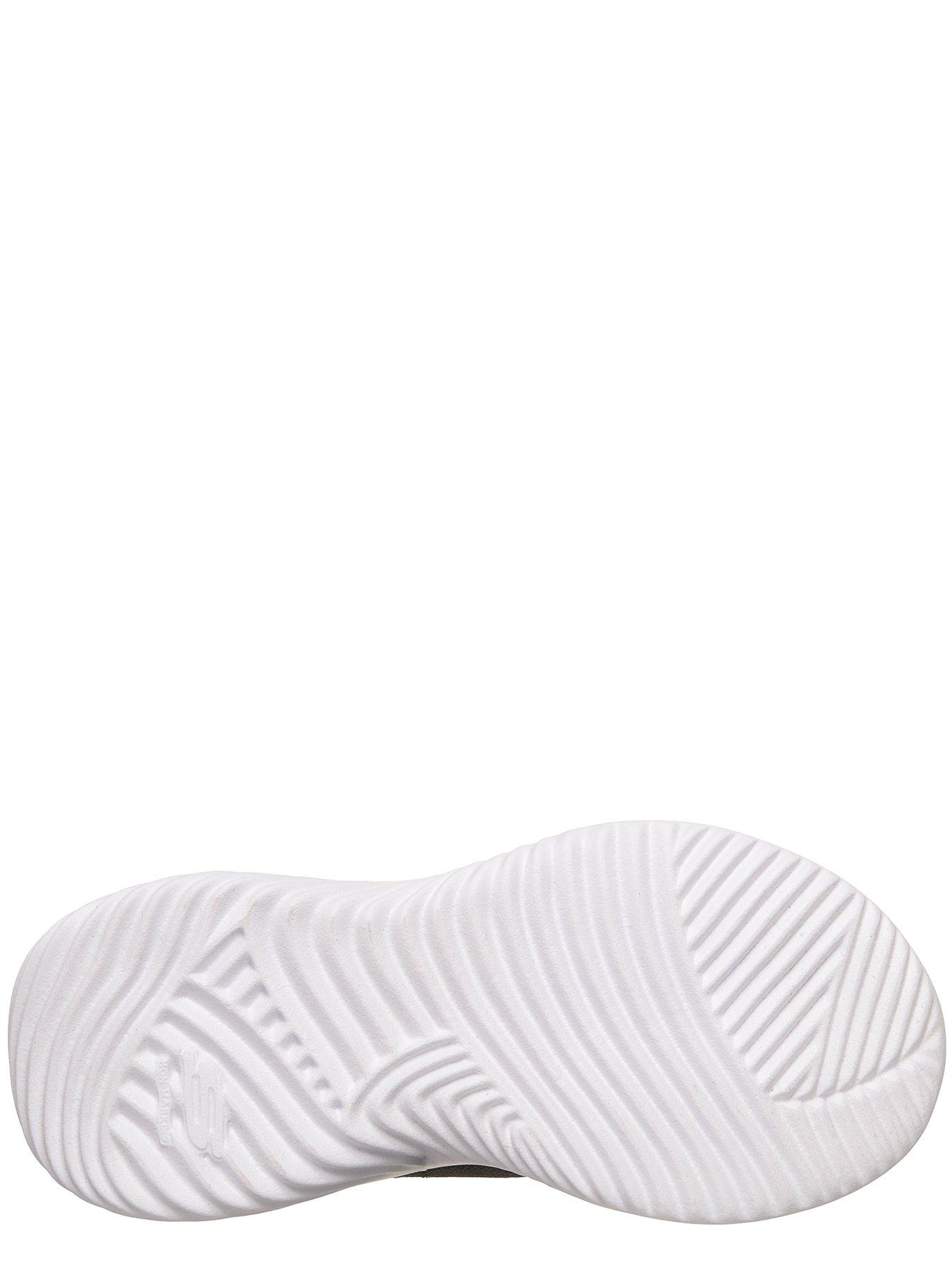 skechers-lightweight-gore-amp-strap-sneakerdetail
