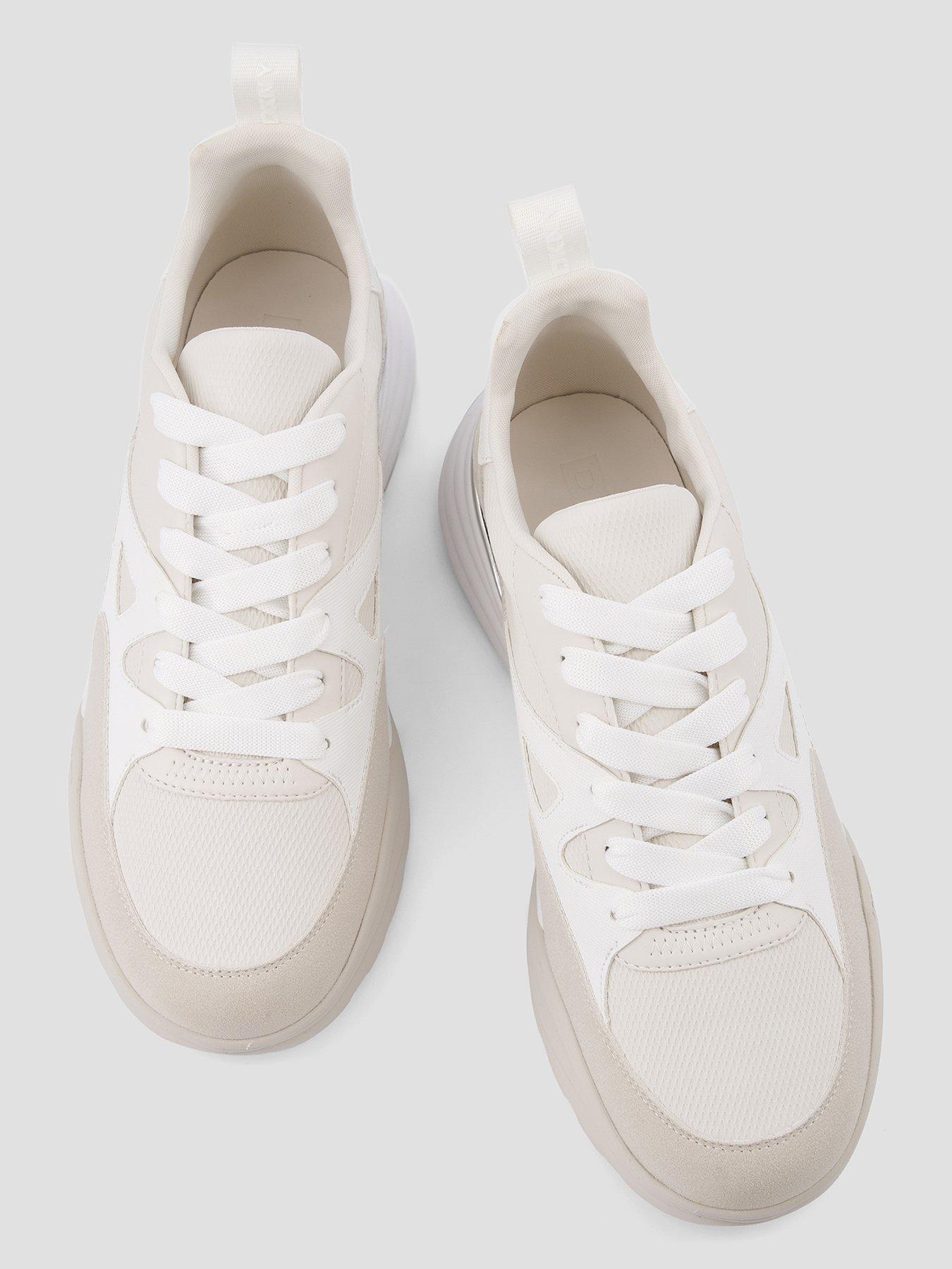dkny-zandrae-lace-up-sneaker-60mmoutfit