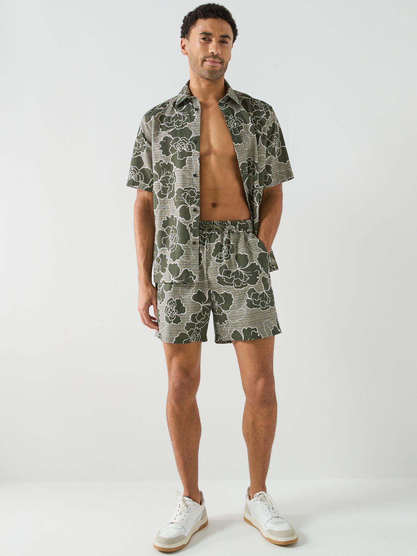 Image 3 of 6 of Les Deux Charlie Poppy Aop Floral Short Sleeve Shirt - Green