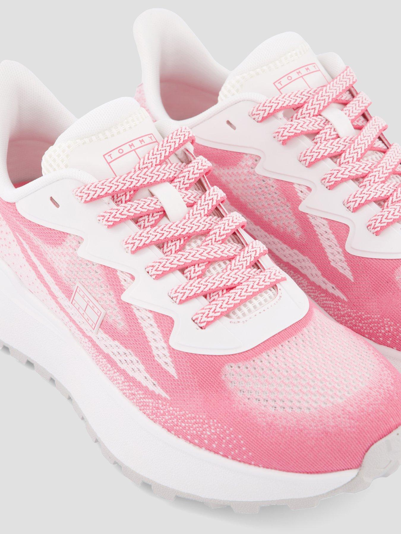 Image 5 of 7 of Tommy Jeans Mesh Jacquard Knit Cleat Trainers - Pink
