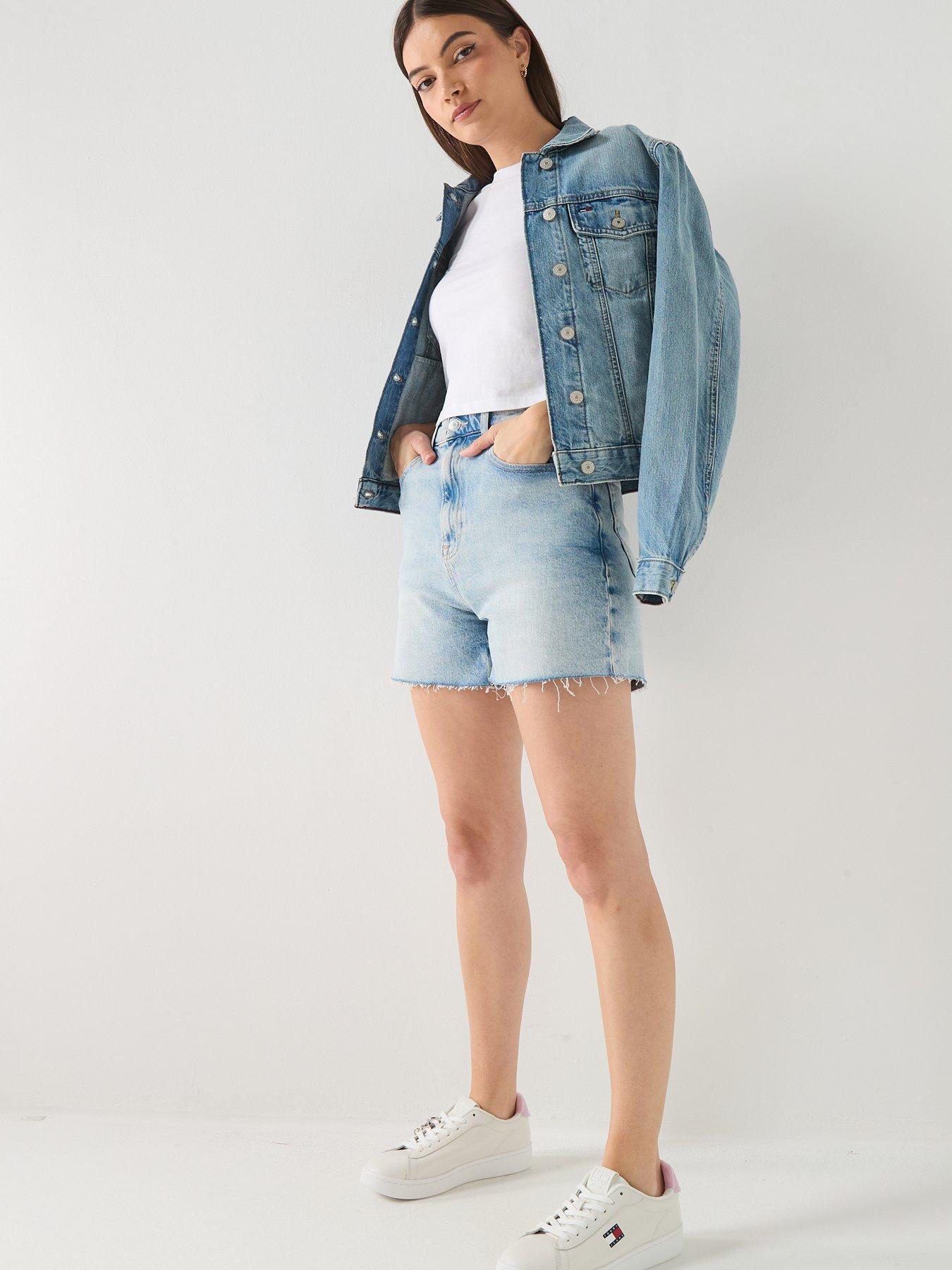 Image 3 of 5 of Tommy Jeans Mom Short - Light Denim