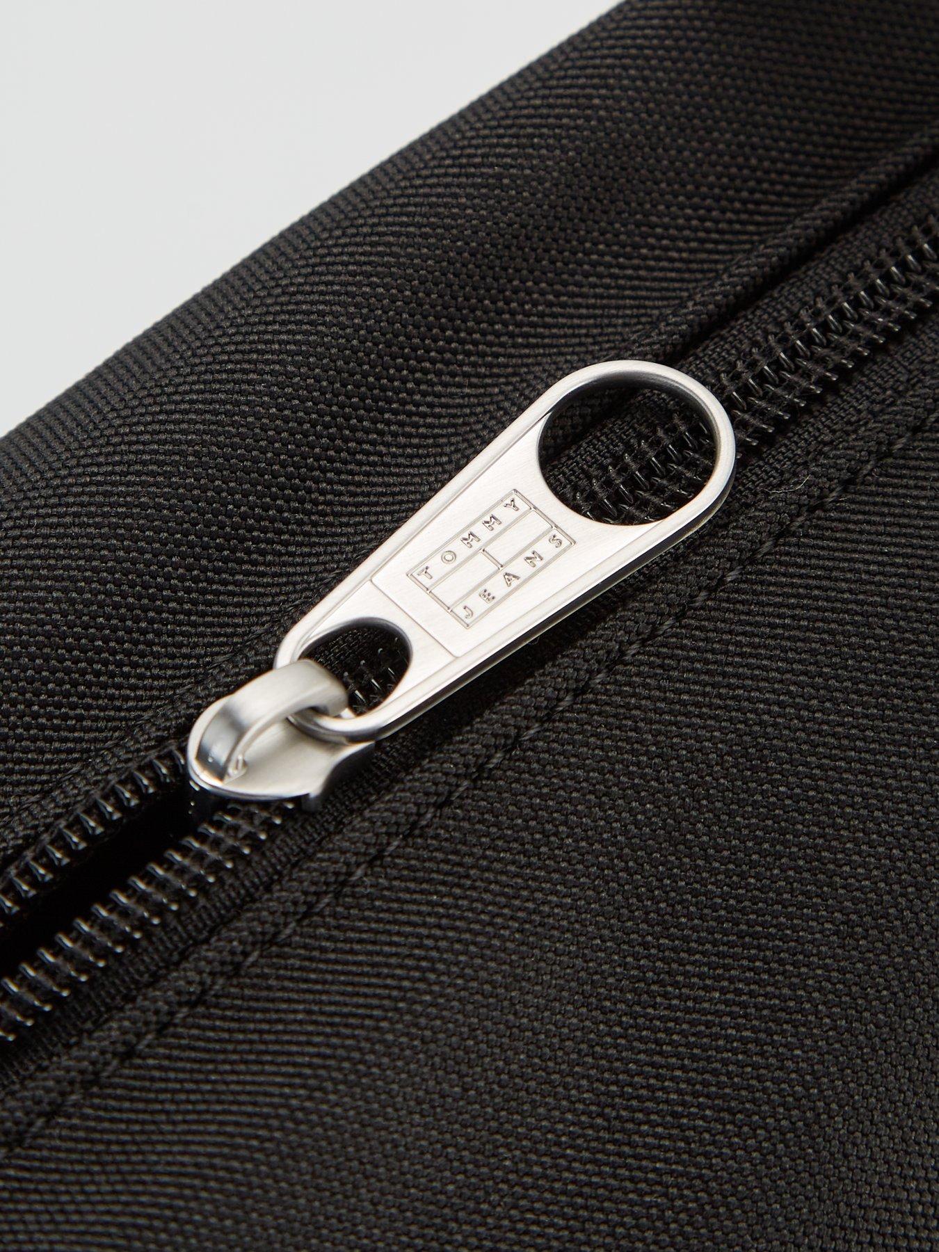 Image 4 of 4 of Tommy Jeans Tommy Jean Essentials Tote - Black