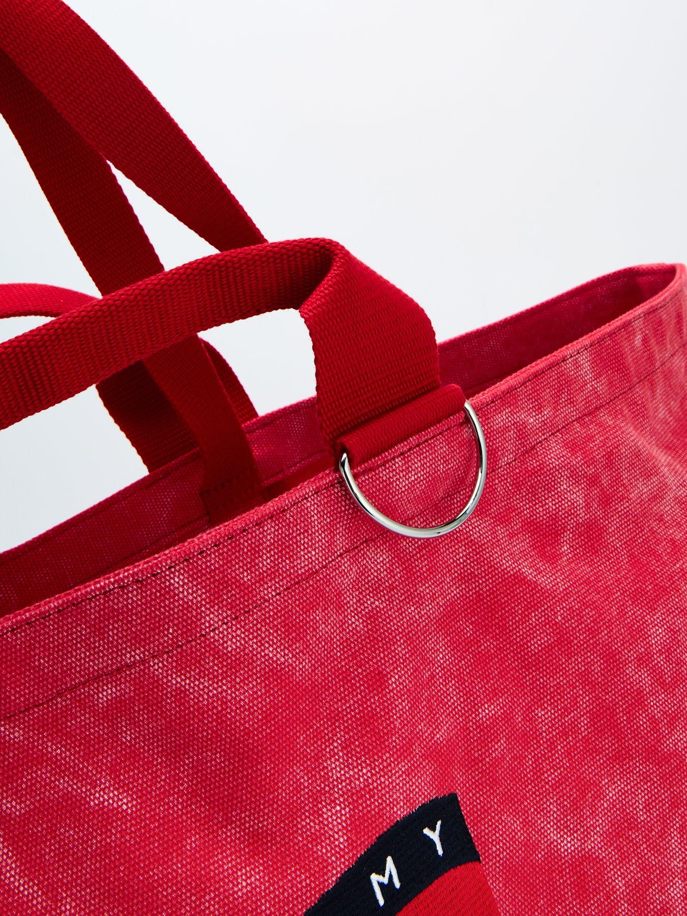 tommy-jeans-wave-flag-medium-tote-bagdetail