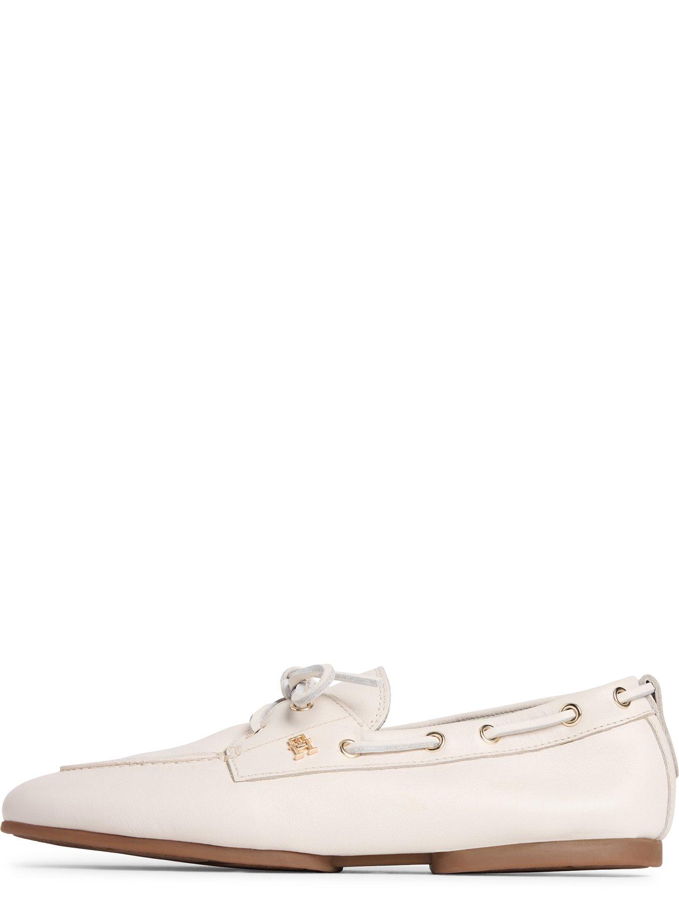 Image 5 of 6 of Tommy Hilfiger Th Sleek Leather Boat Shoe