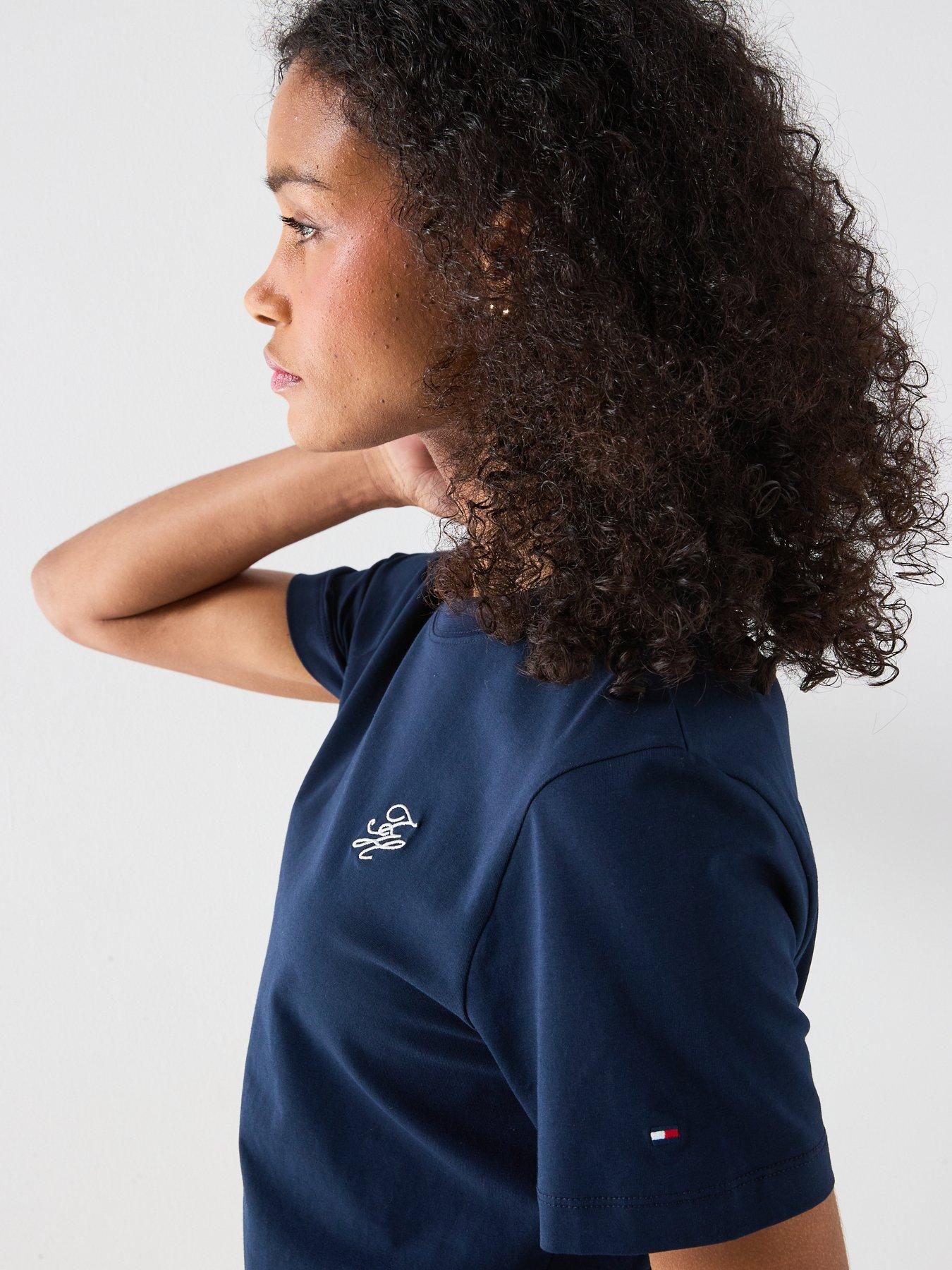 tommy-hilfiger-short-sleeve-t-shirt-blue-navyoutfit