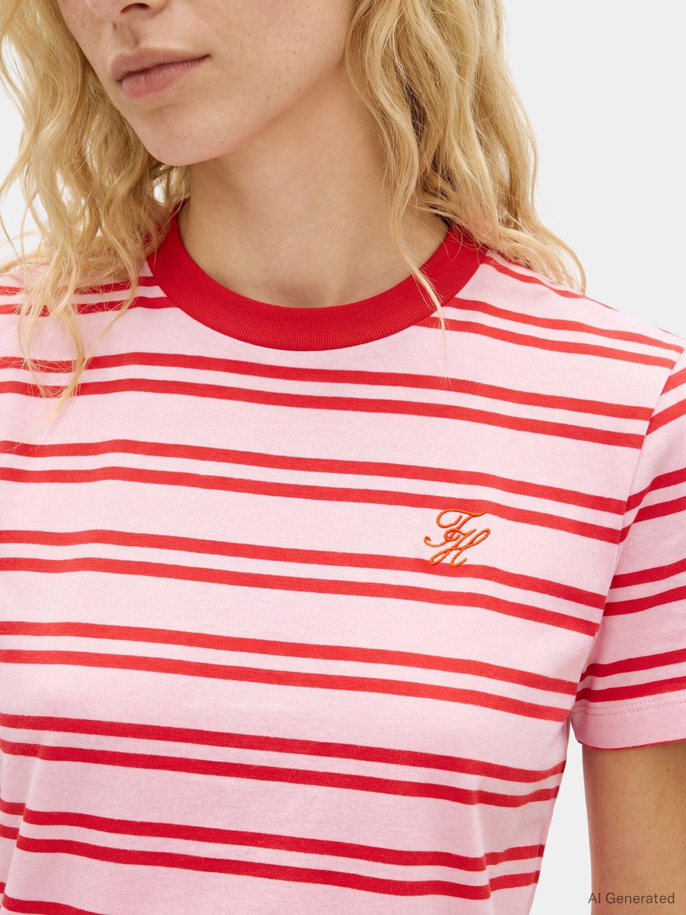 tommy-hilfiger-th-script-reg-c-nk-ss-teeoutfit