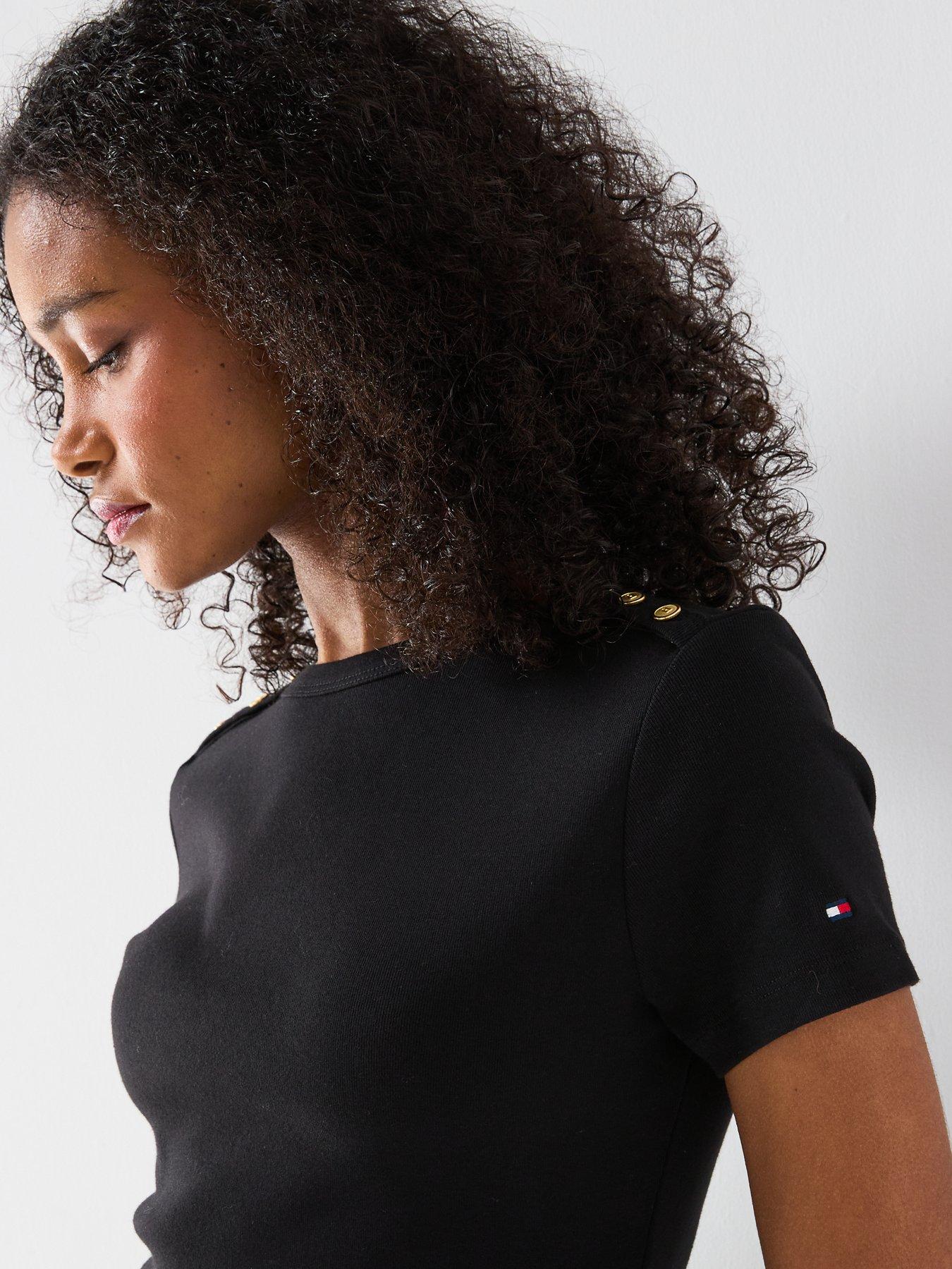 tommy-hilfiger-gold-button-slim-t-shirt-blackoutfit