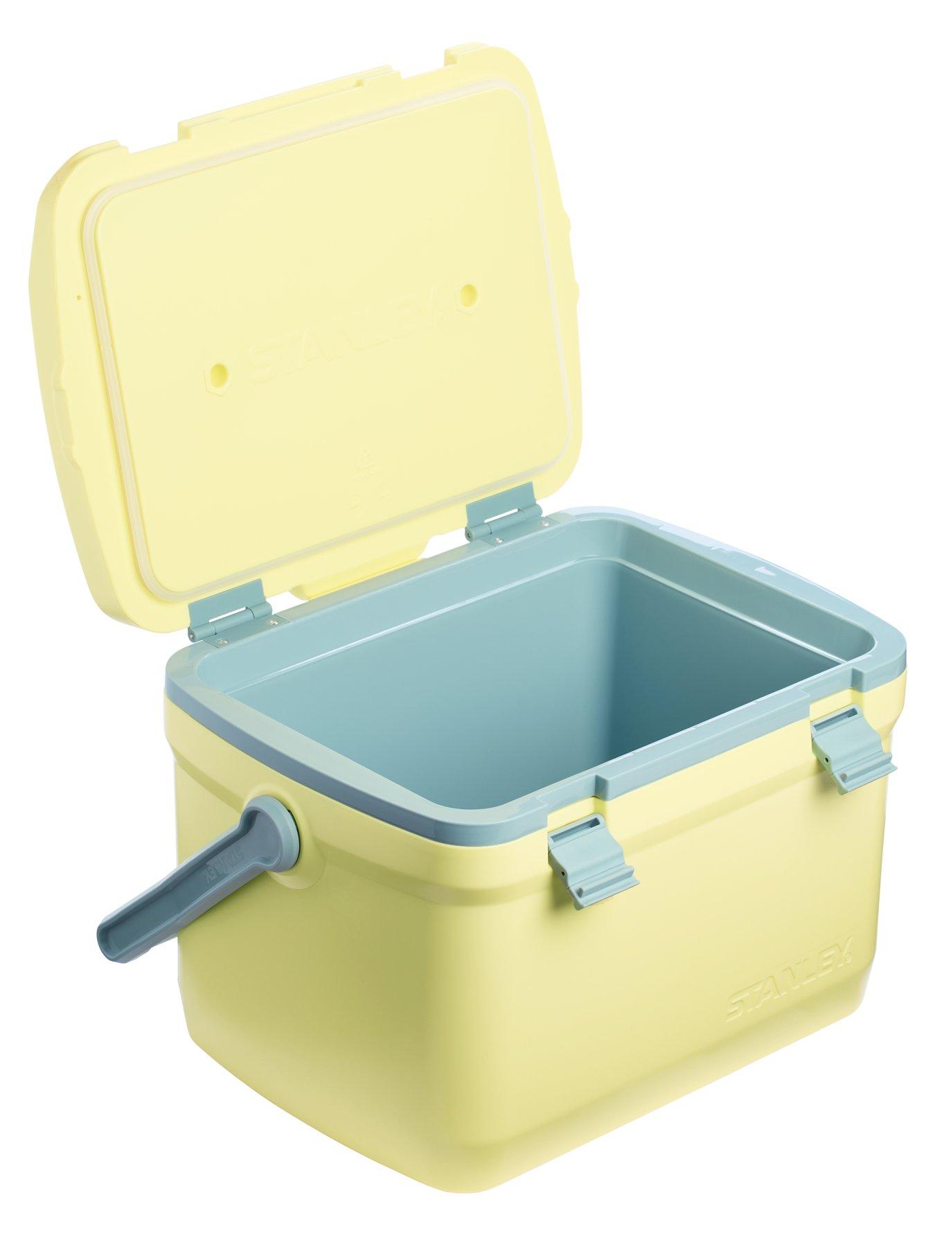 stanley-easy-carry-outdoor-cooler-151l-pomeloback