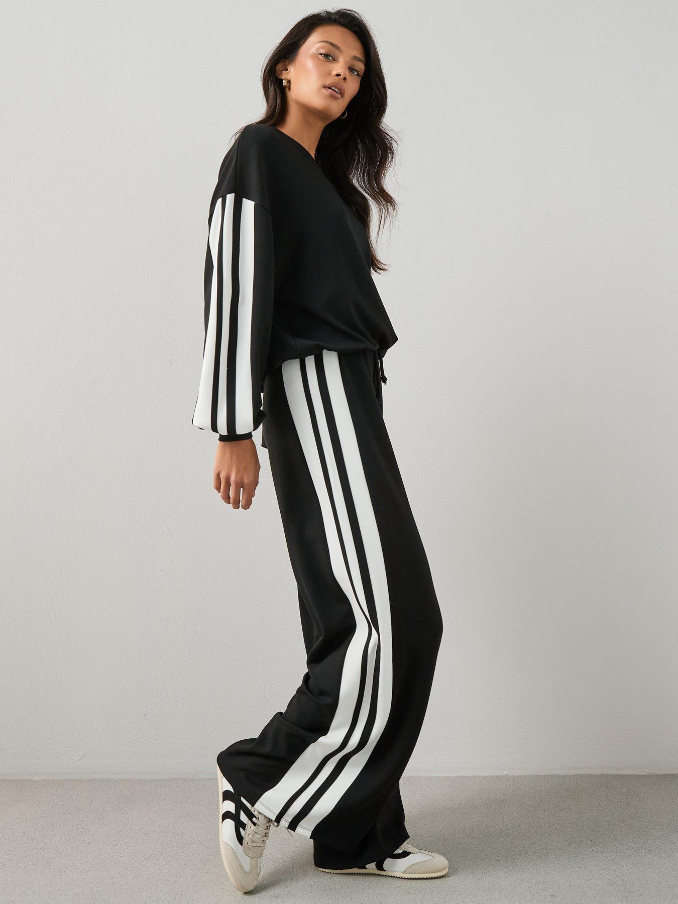 Image 3 of 6 of The Very Collection V Neck Side Stripe Co-Ord Top - Black