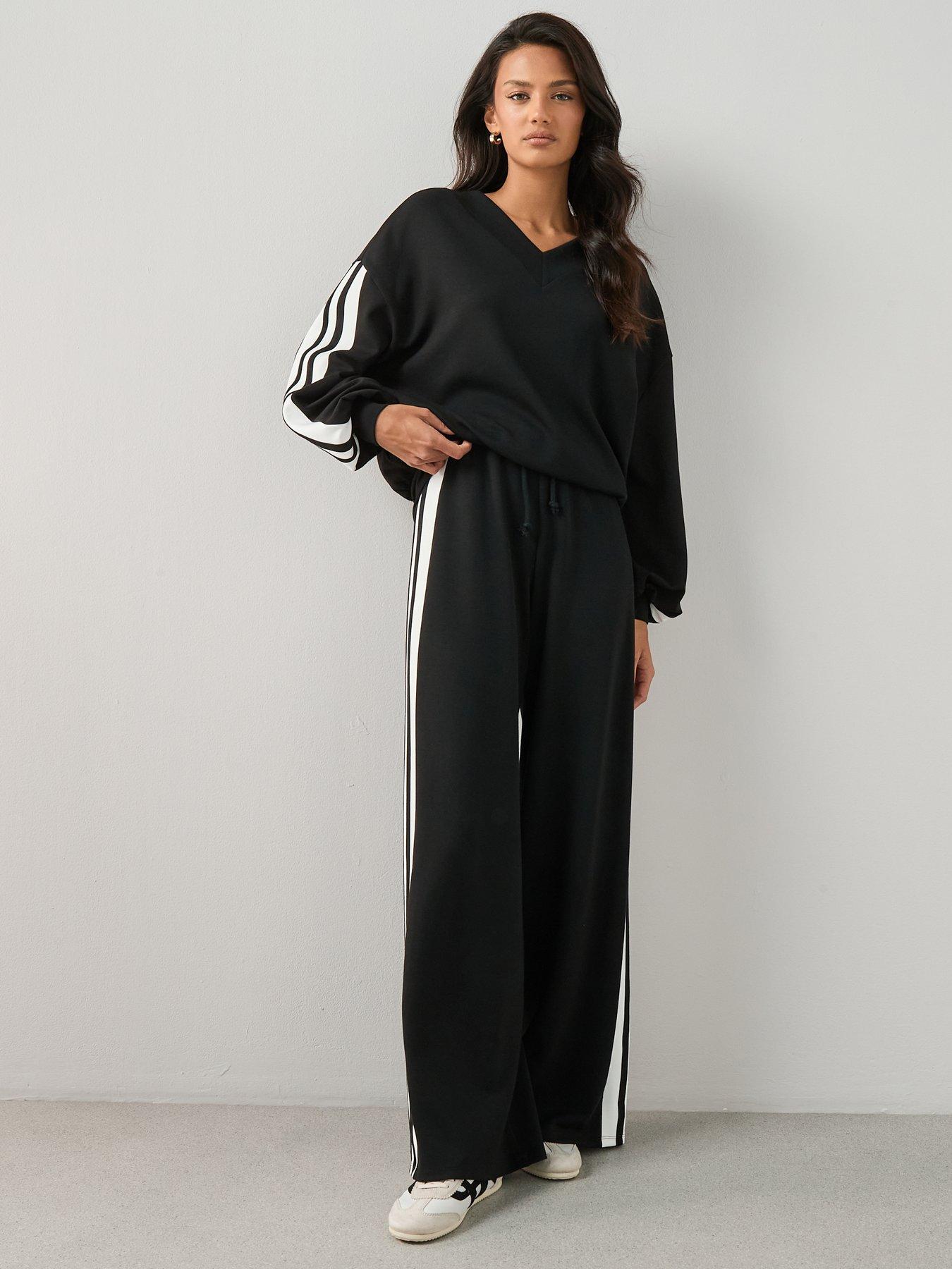 Image 6 of 6 of The Very Collection V Neck Side Stripe Co-Ord Top - Black