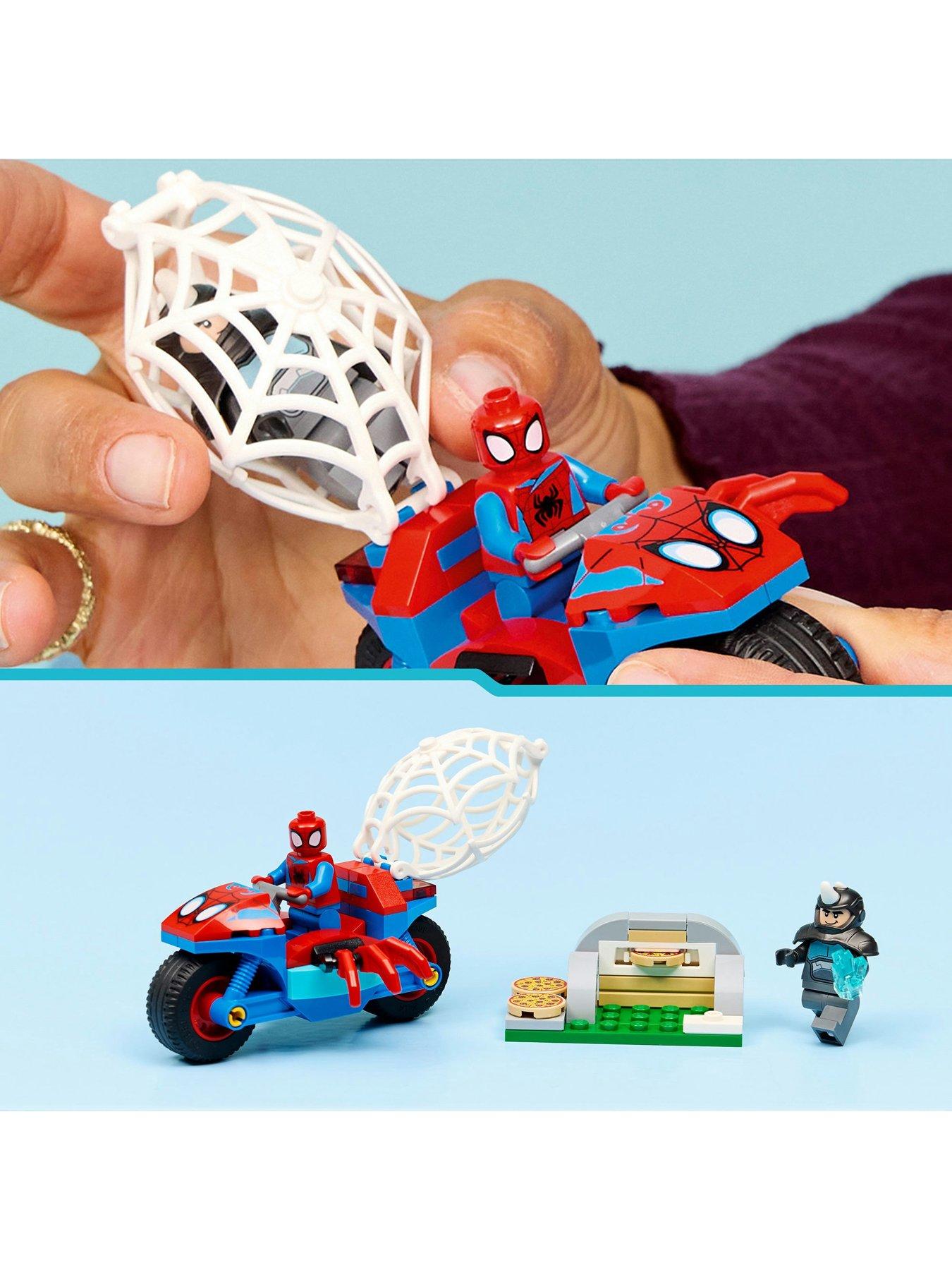 lego-spiderman-spidey-on-his-motorcycle-vs-rhino-11206detail