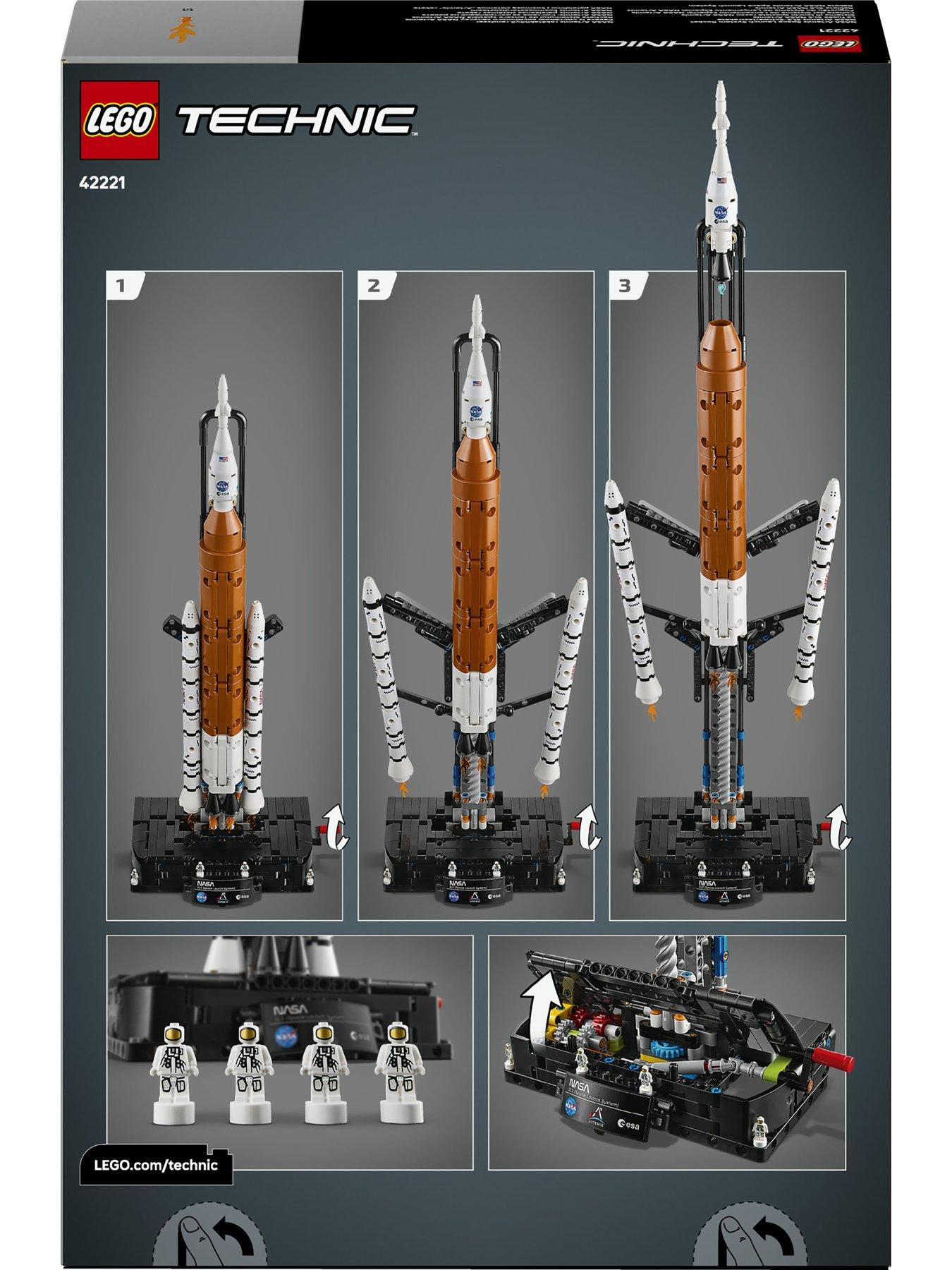Image 7 of 8 of LEGO Technic NASA Artemis Space Launch System Rocket&nbsp;42221