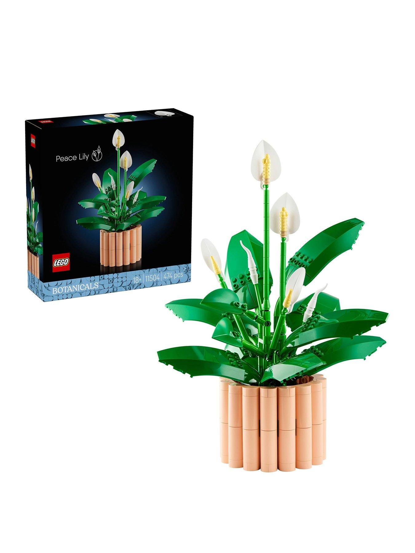 Image 1 of 8 of LEGO Botanical Peace Lily Flower Decor Set (11504)
