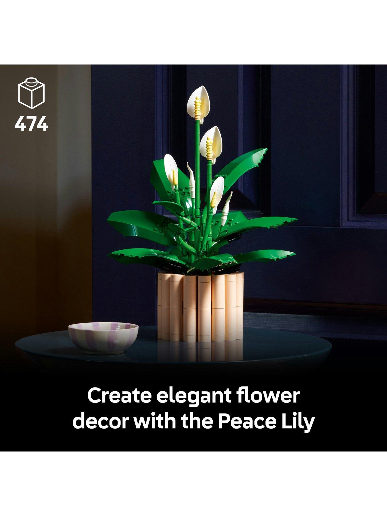 Image 2 of 8 of LEGO Botanical Peace Lily Flower Decor Set (11504)