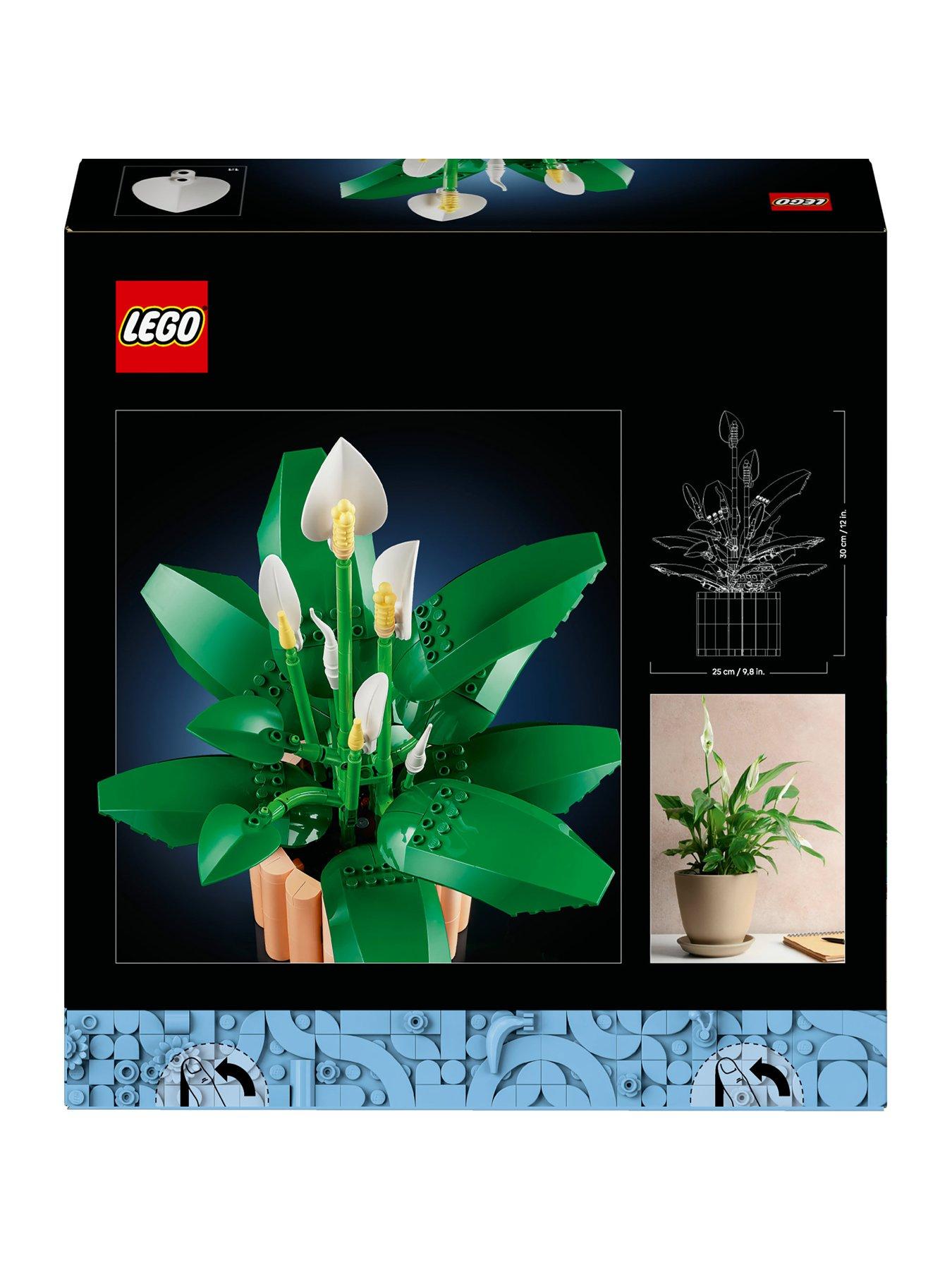 Image 7 of 8 of LEGO Botanical Peace Lily Flower Decor Set (11504)